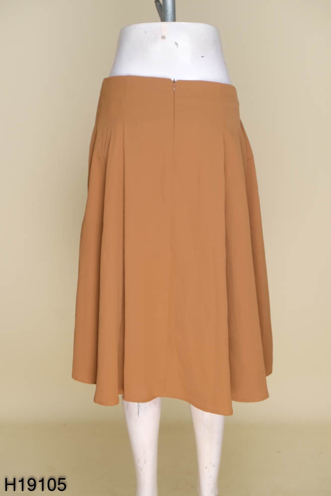 Chân váy dáng xòe chữ a xếp ly đính nút CV04-39 | Thời trang công sở K&K  Fashion