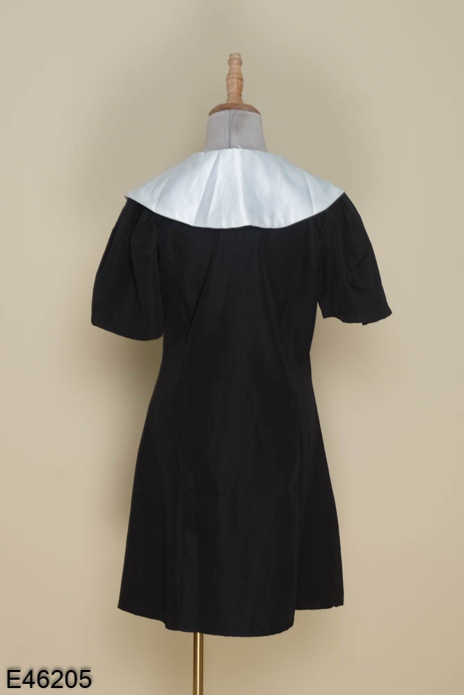 Váy đen vạt cổ trắng CICI – Hizu Dress Up