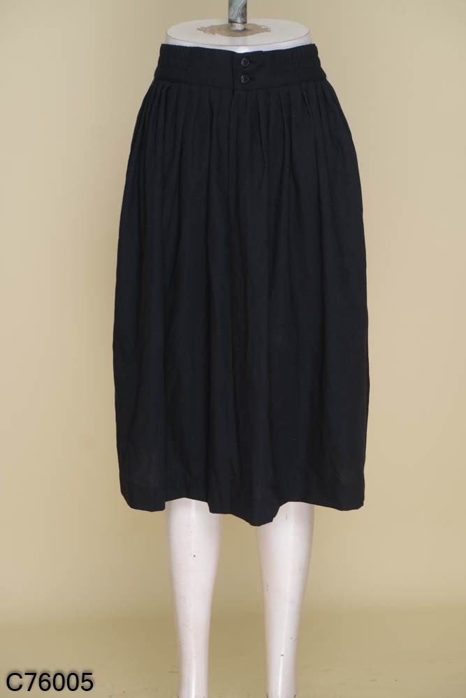 Chân váy đen ngắn tùng xòe, phù hợp nơi công sở cho nàng thanh lịch –  Maxivic Fashion