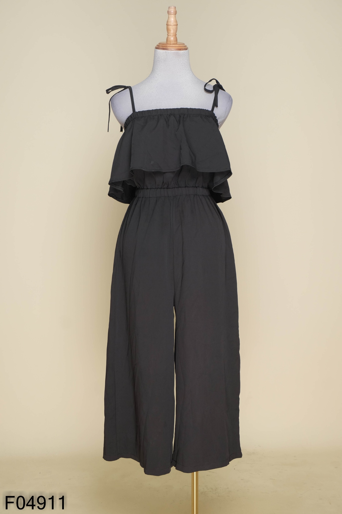 Jumpsuit 2 dây đen chiết eo