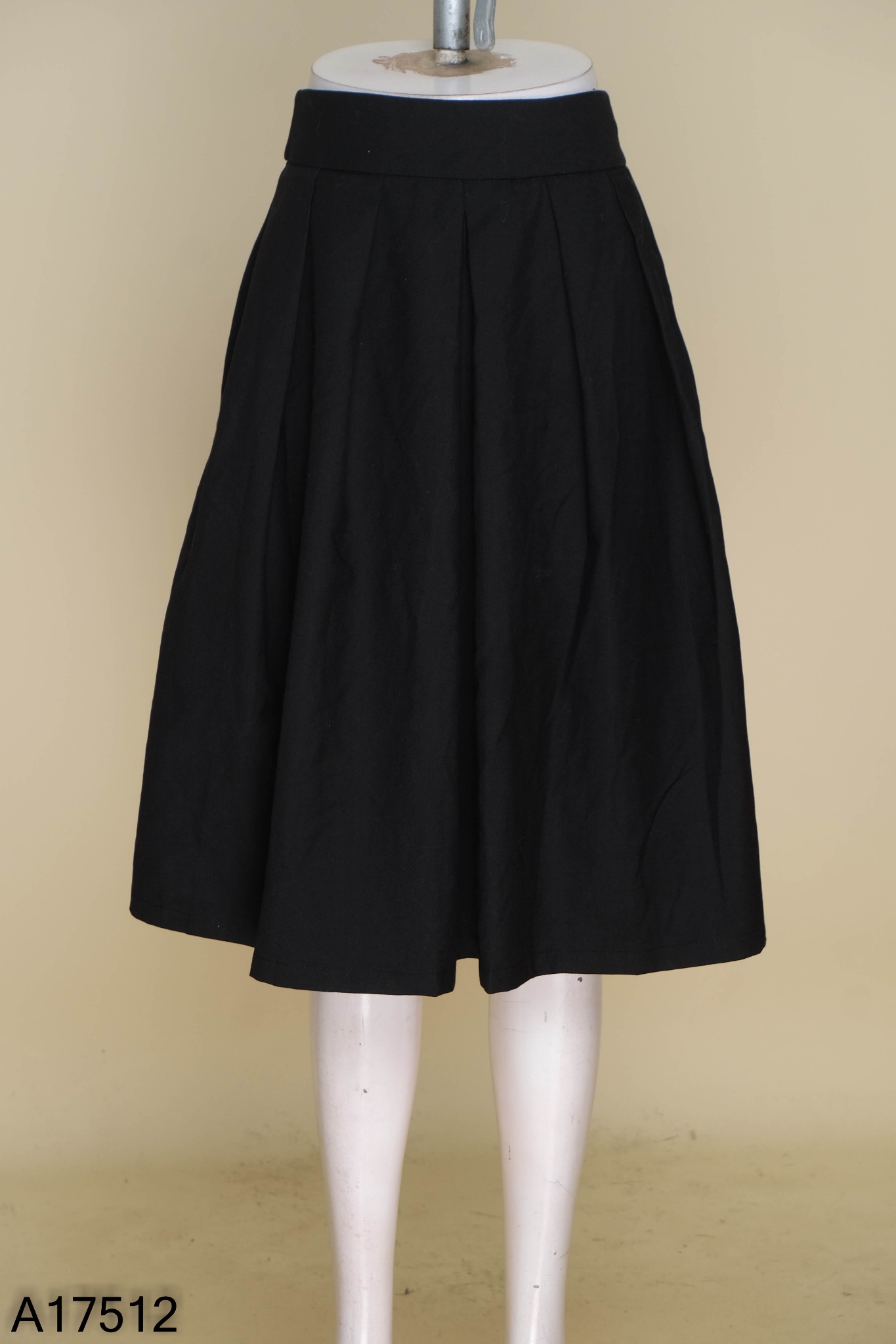 Bán sỉ Chân váy xếp ly dáng dài mầu đen cho học sinh size 5-15