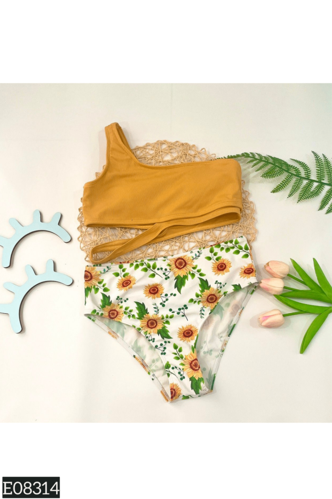 Set Bikini SHEIN áo vàng + quần trắng hoa