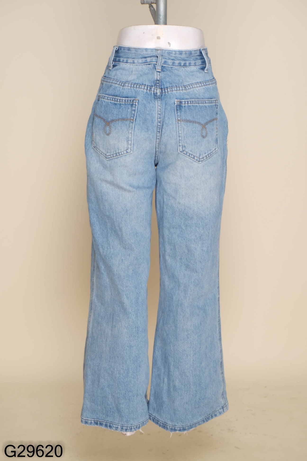 Quần jeans suông xanh