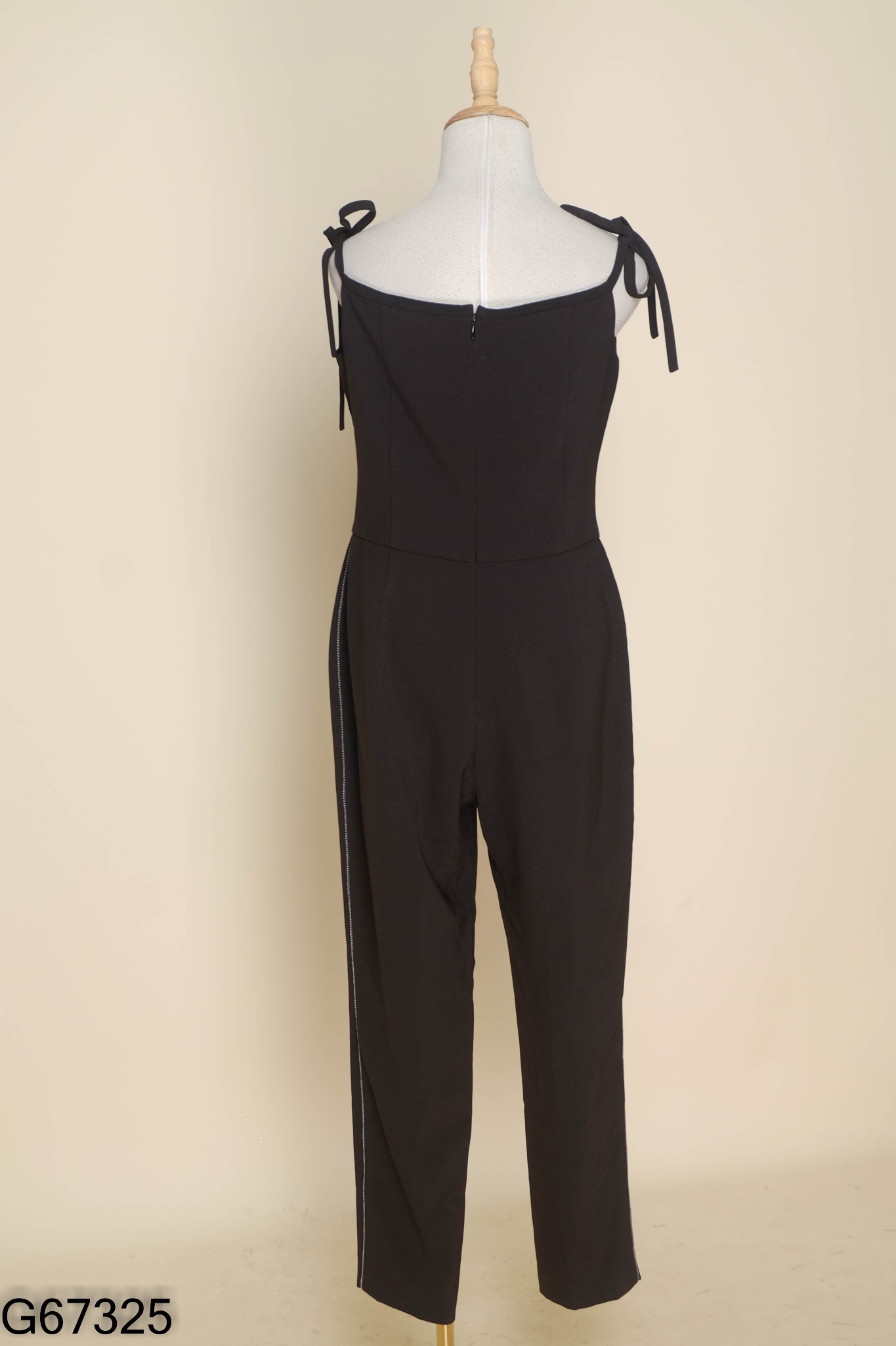 Jumpsuits hai dây IVY MODA đen