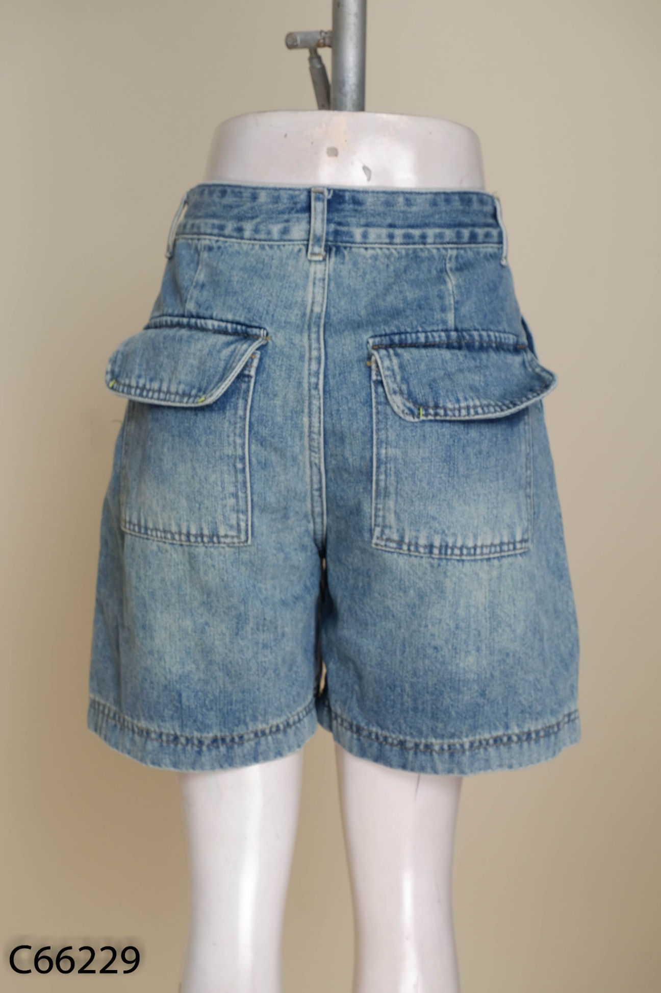 NEWTAG Quần shorts jeans xanh