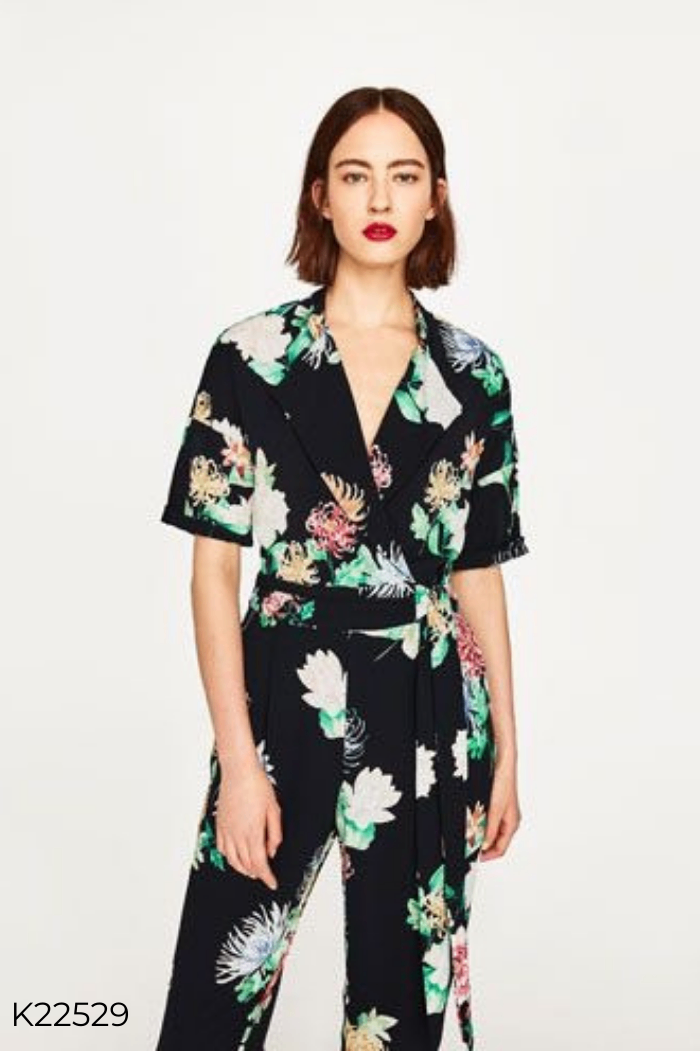 Jumpsuits đen hoa ZARA cổ V buộc eo