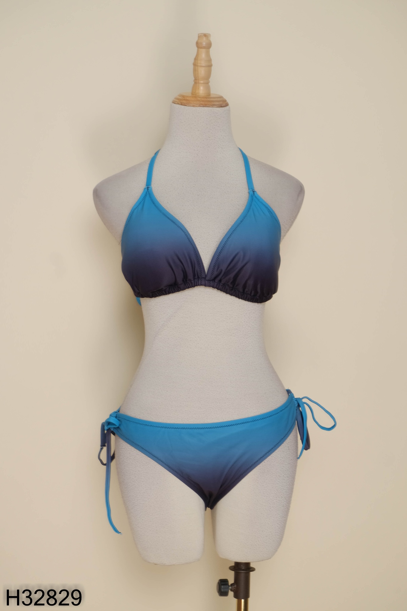 Set Bikini 2 mảnh xanh loang