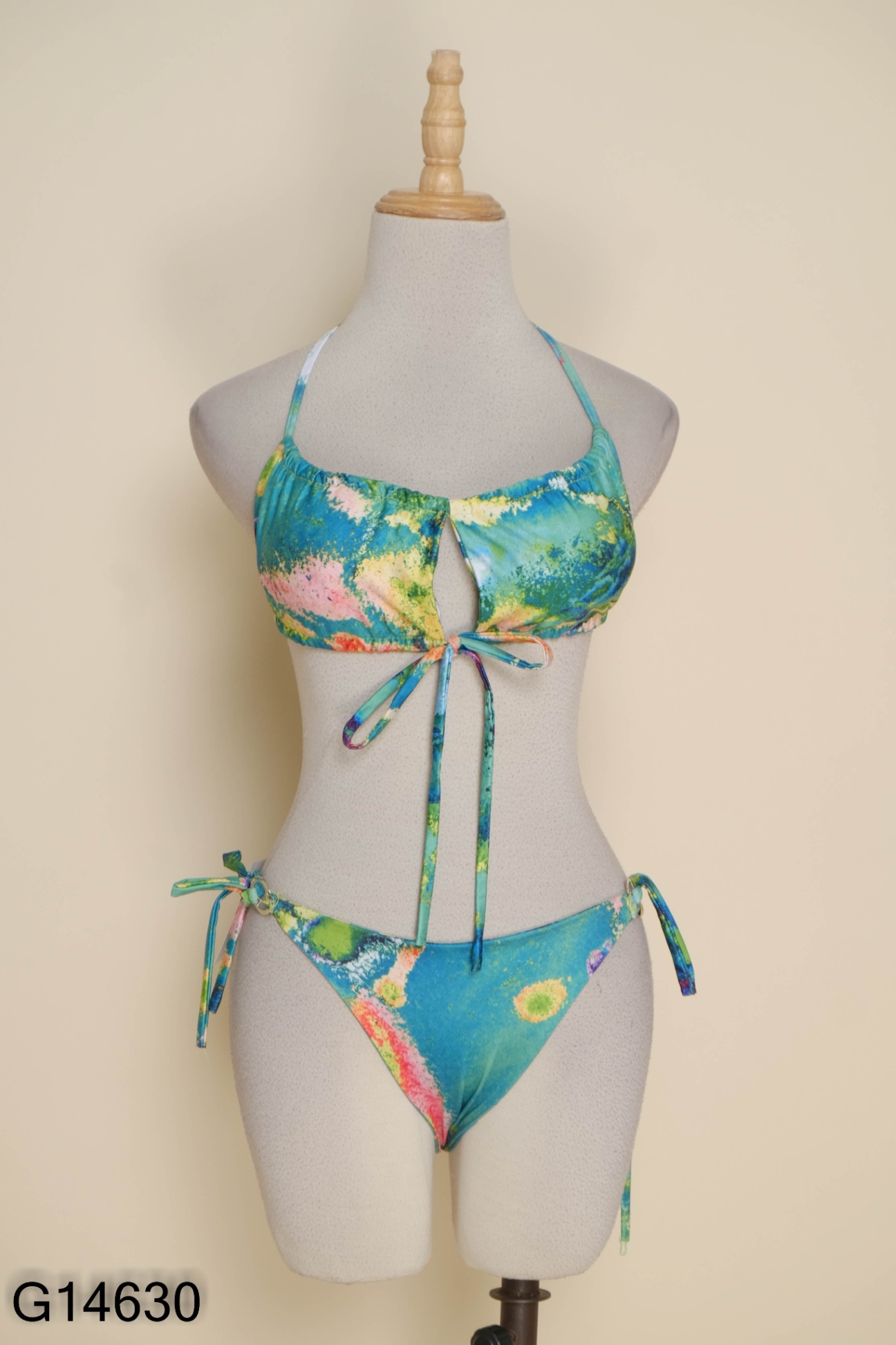 Set bikini xanh họa tiết