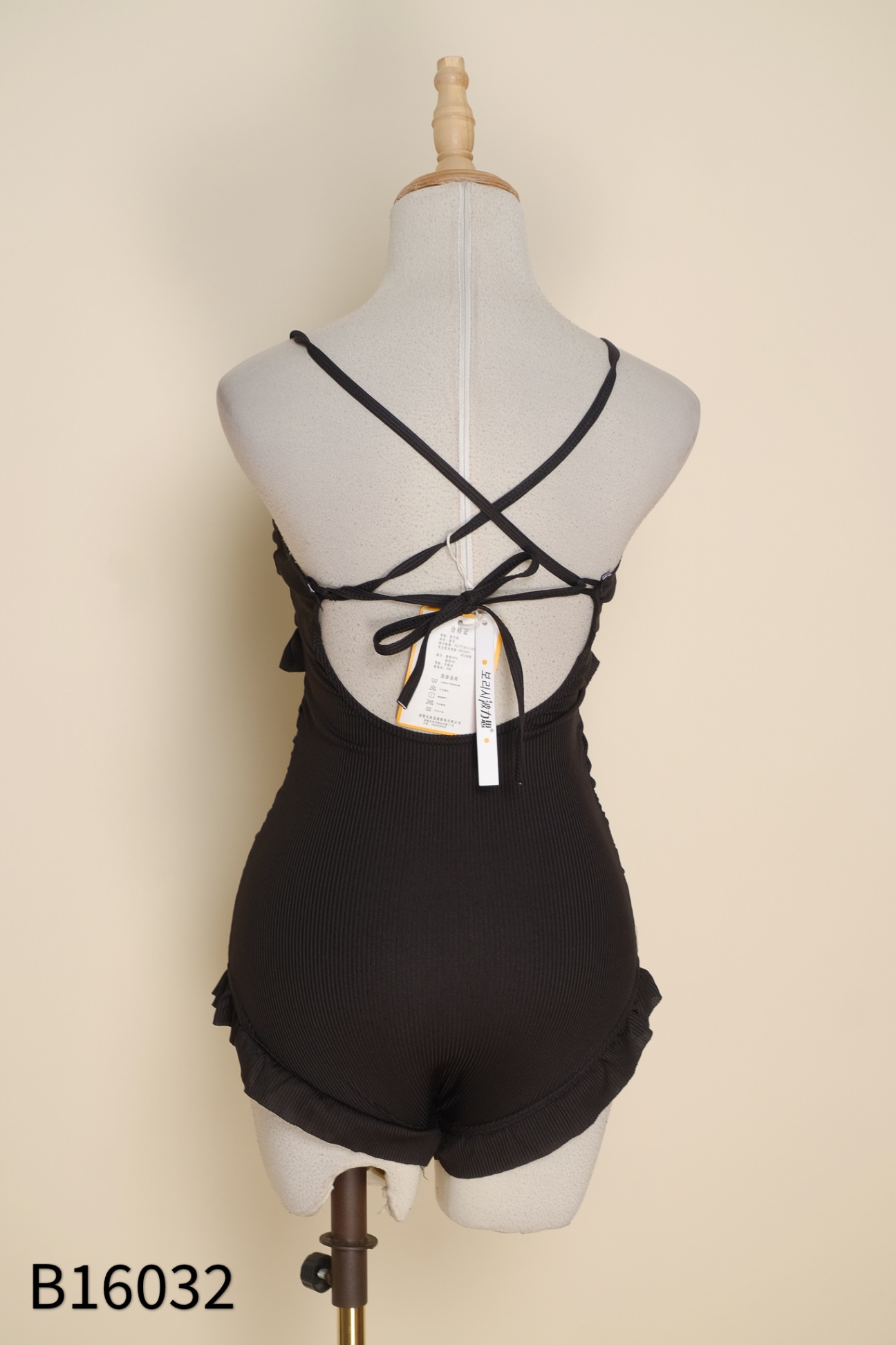 NEWTAG set jumpsuits bikini đen+áo khoác