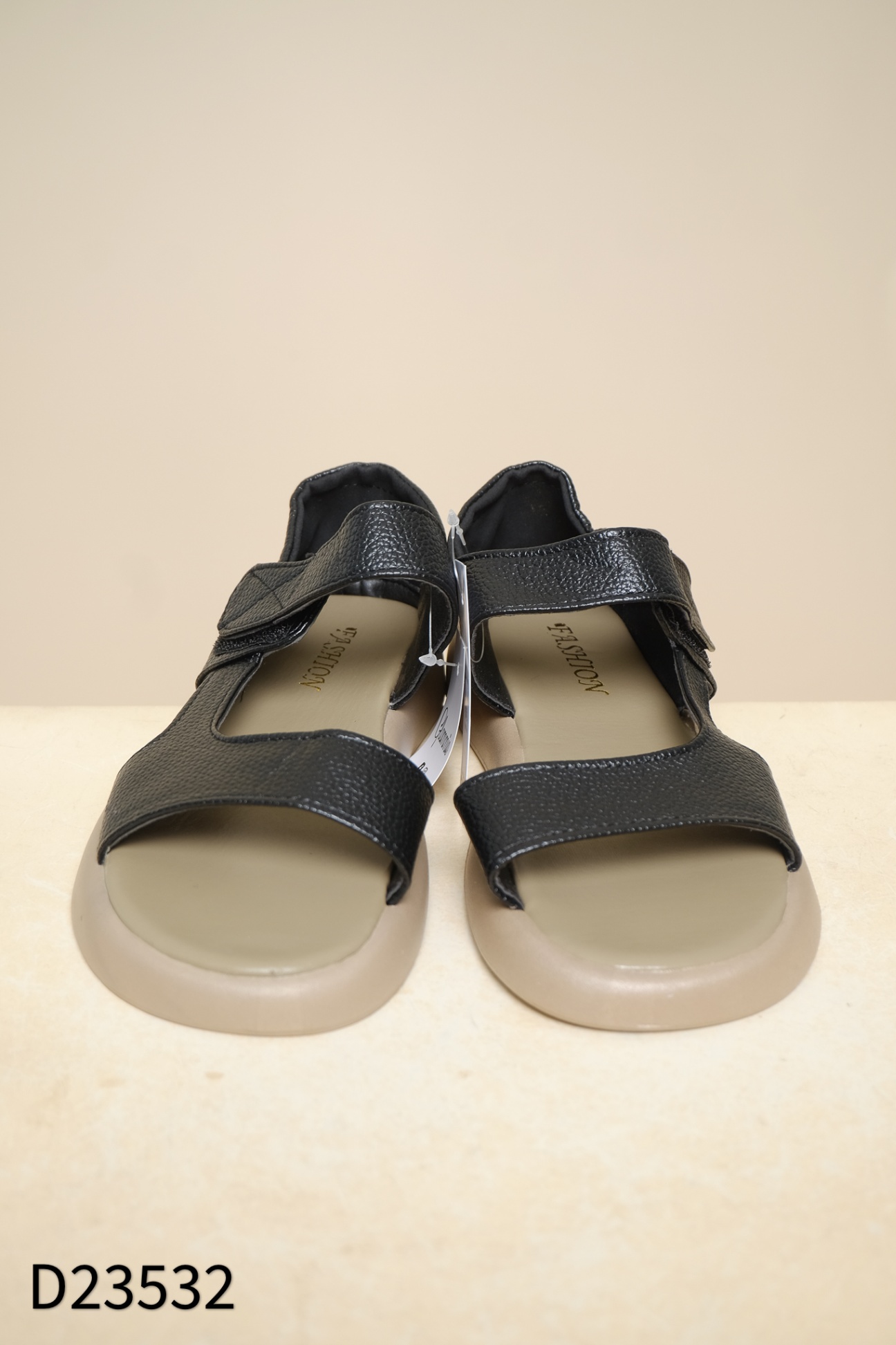 Sandals đen đế nâu xám