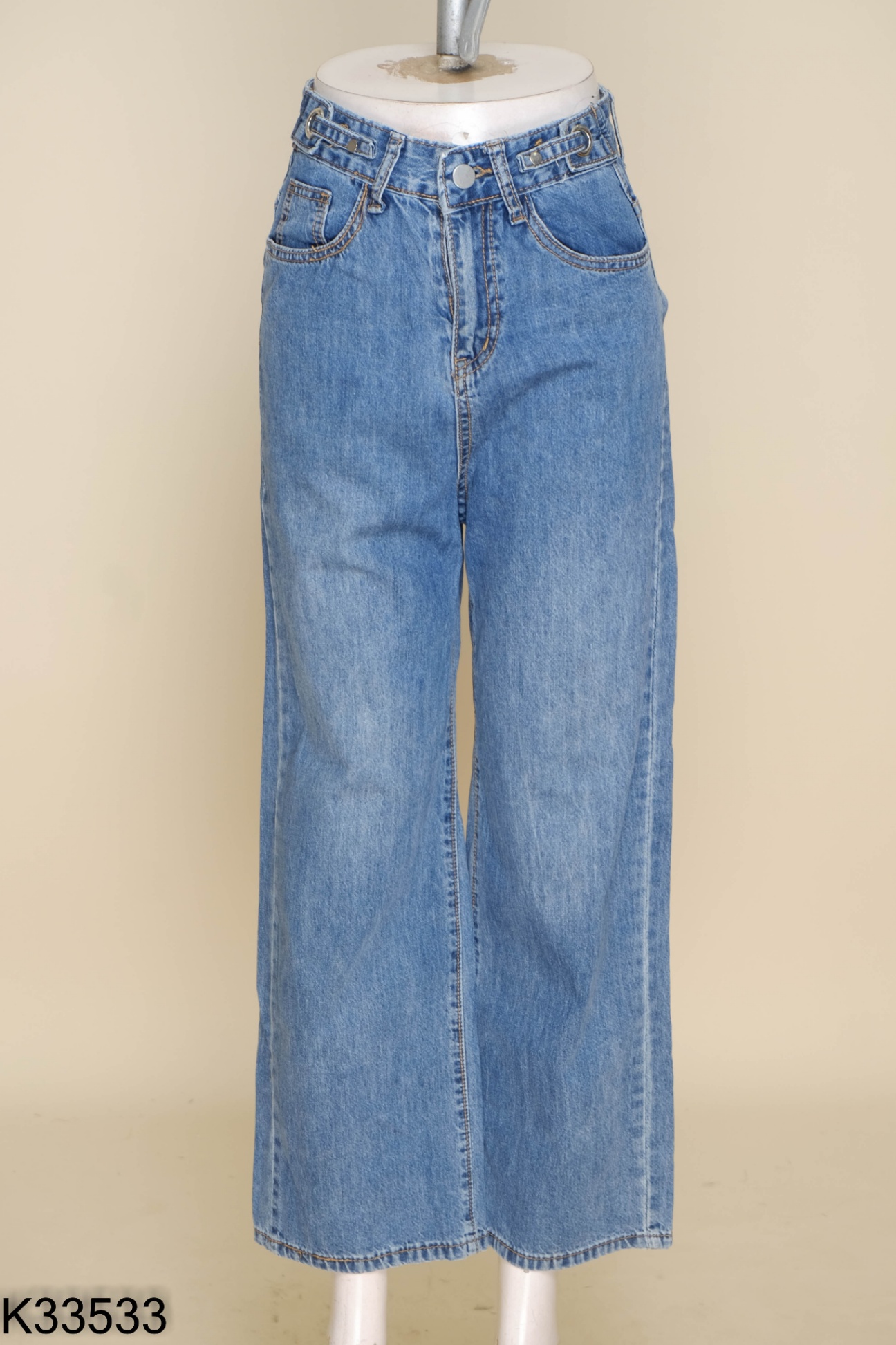 Quần jeans xanh trơn