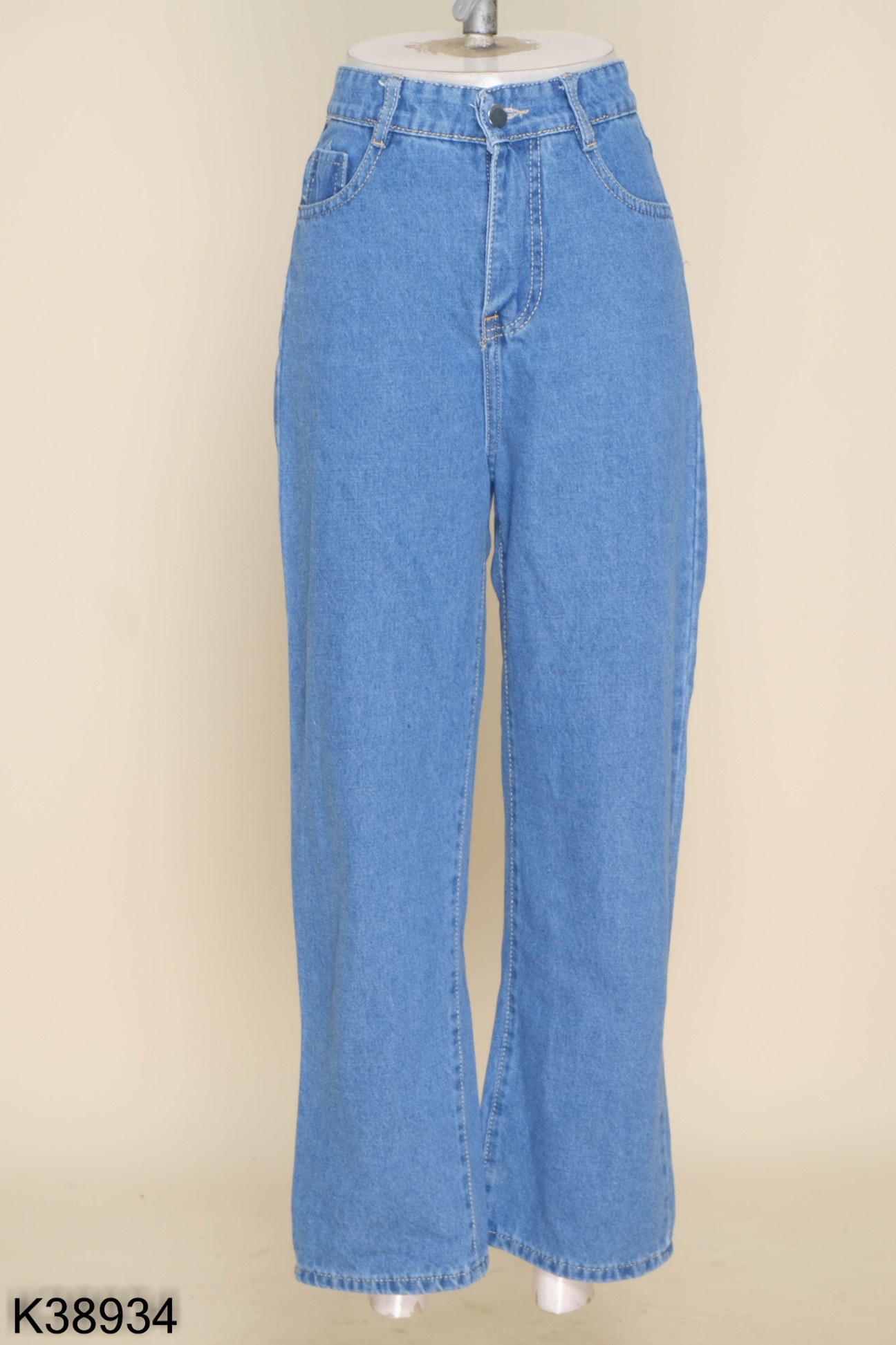 Quần jeans xanh trơn