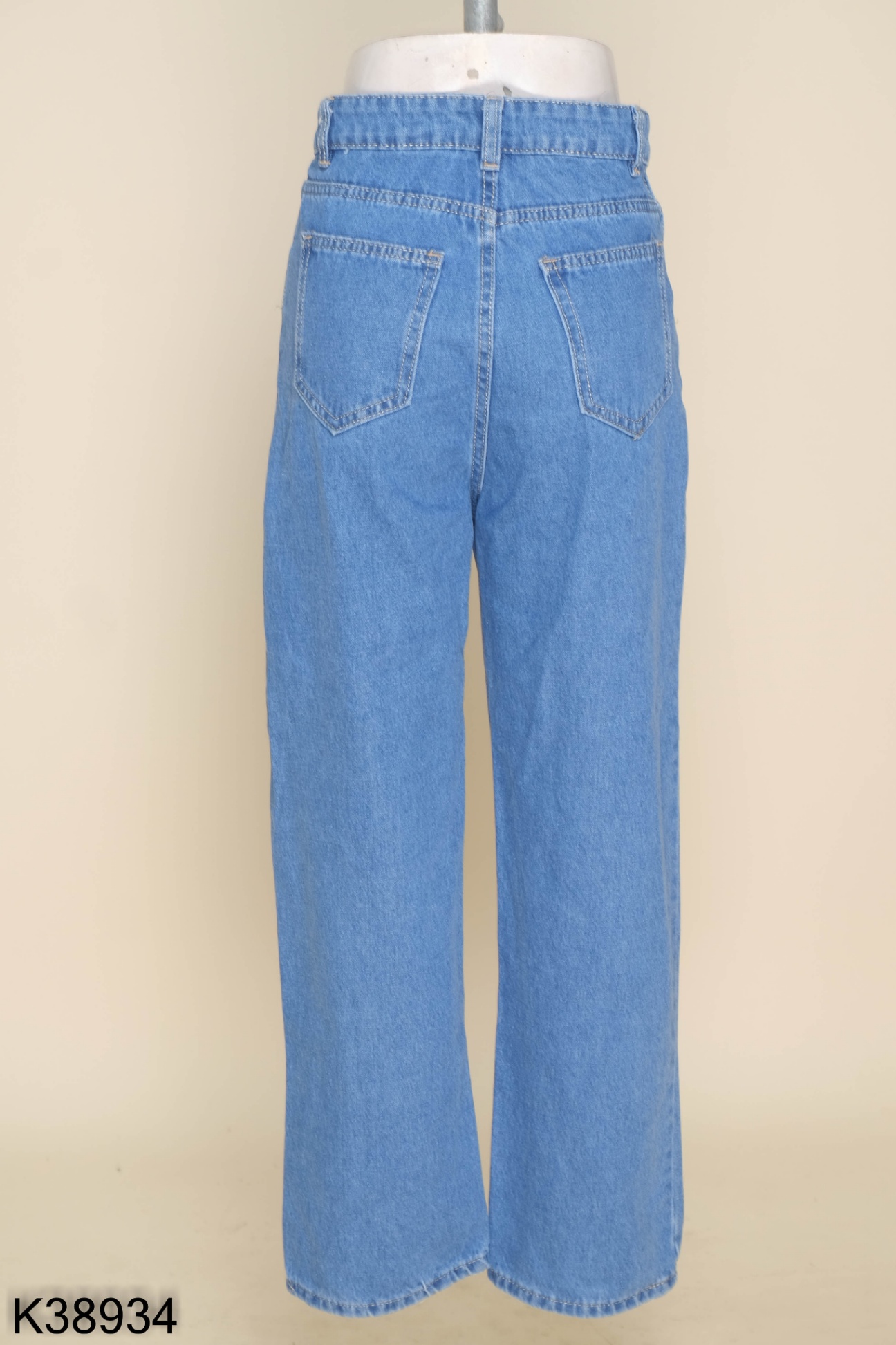 Quần jeans xanh trơn