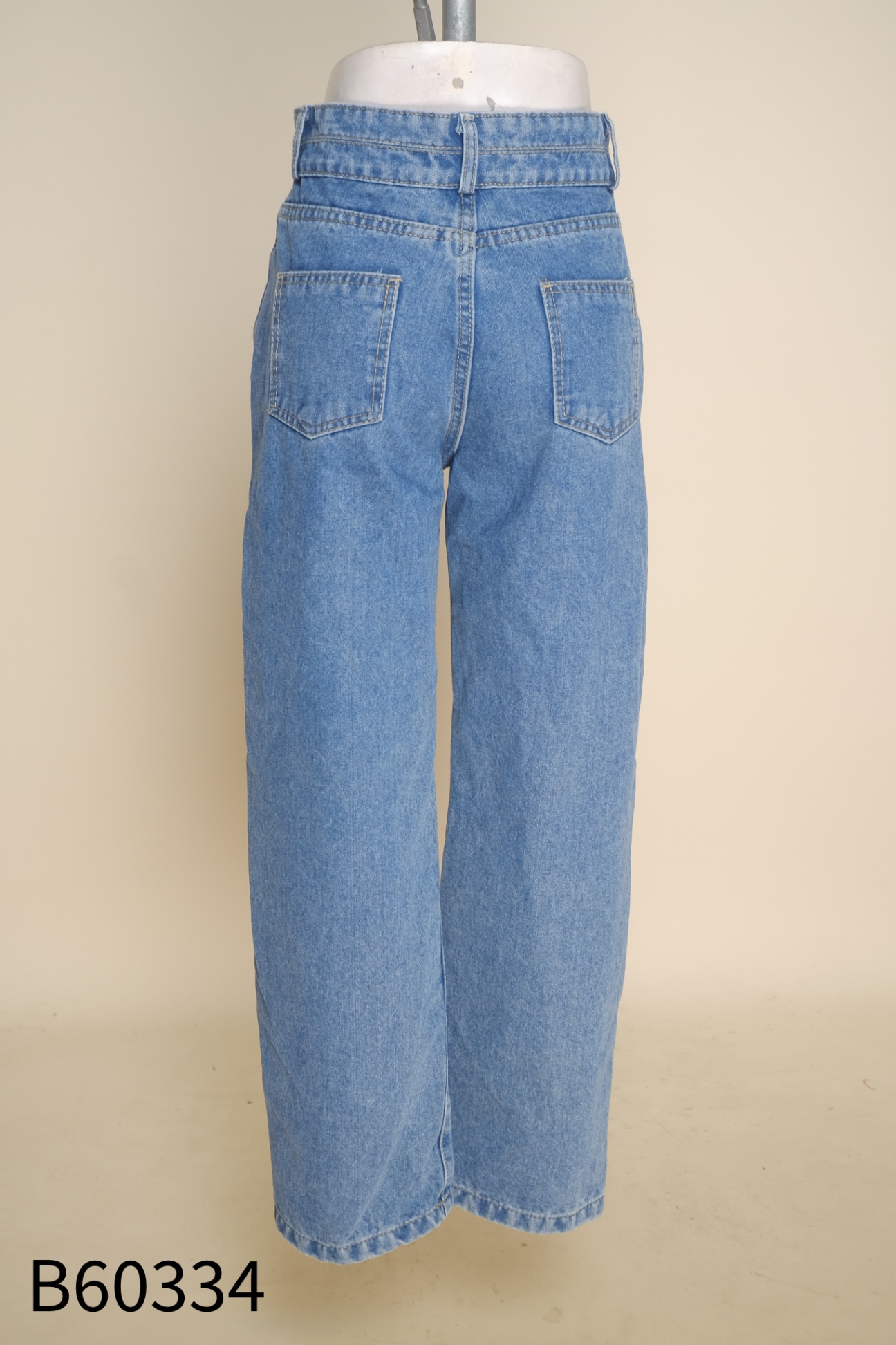 Quần jeans xanh trơn 2 cúc