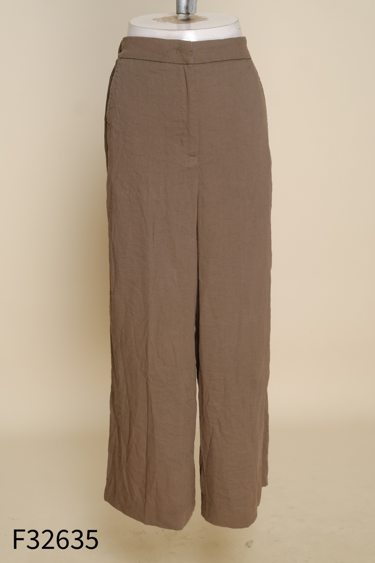 Quần culottes 8 SECONDS xanh rêu