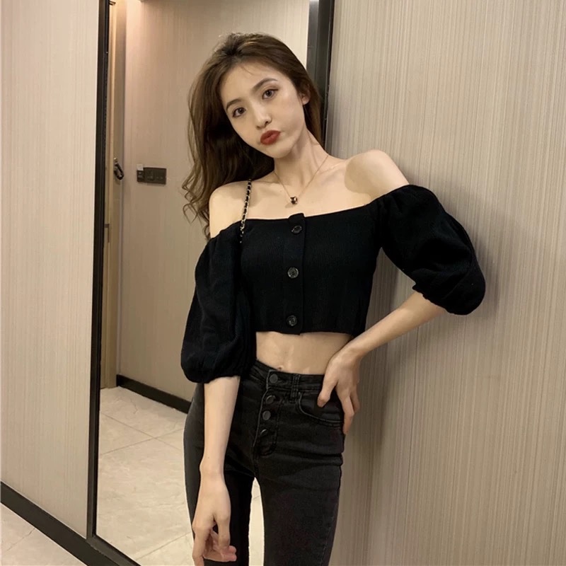 Áo len đen croptop