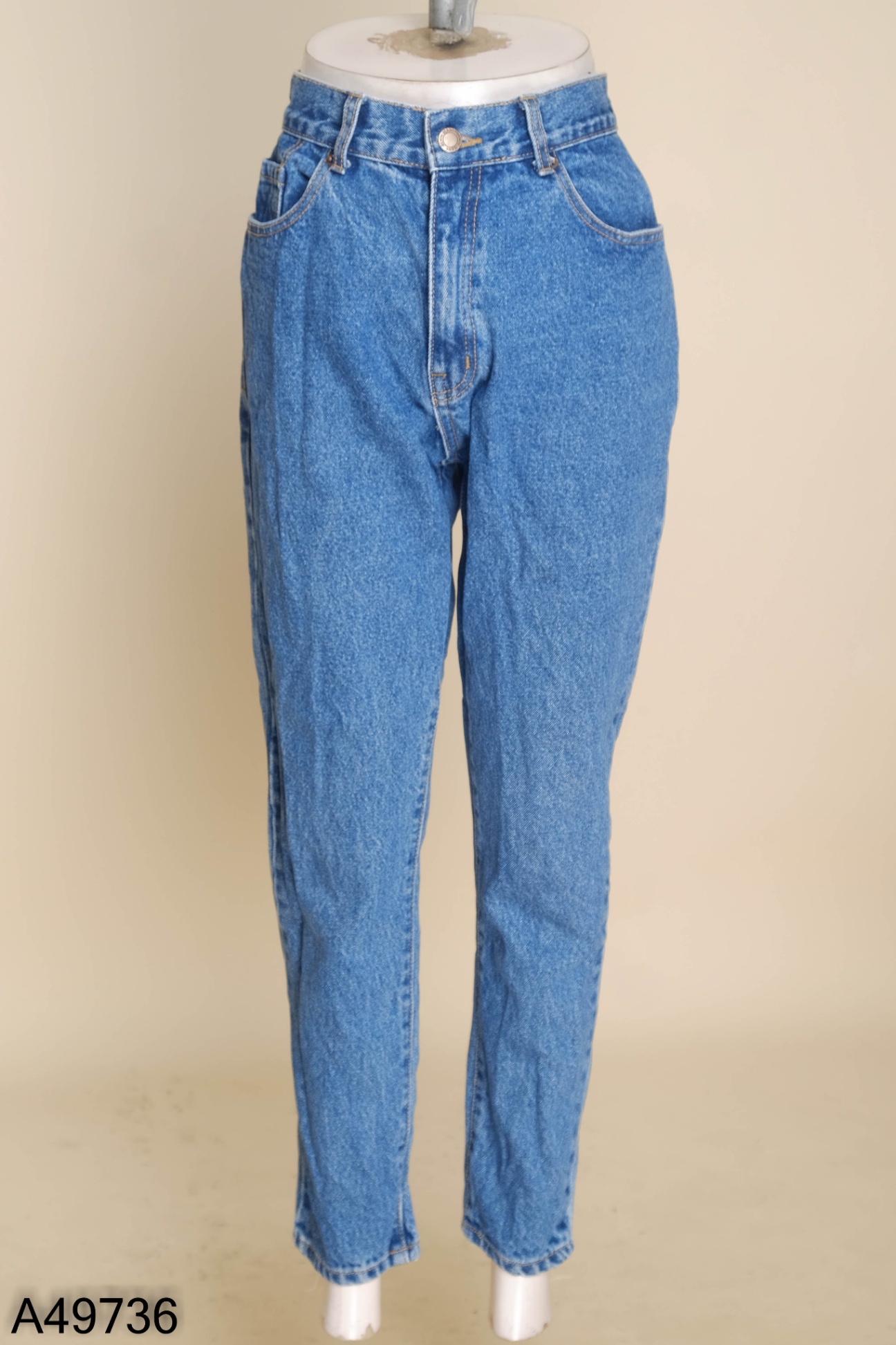 Quần jeans xanh trơn