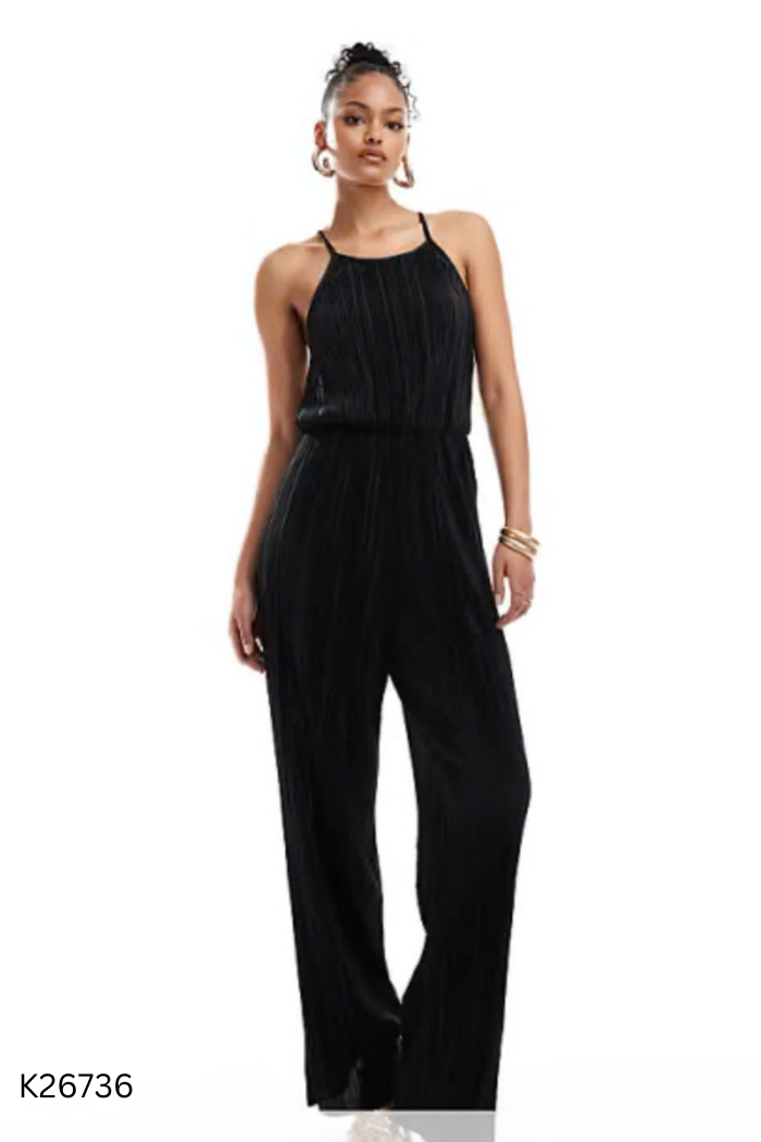 Jumpsuits HM đen xếp ly nhỏ