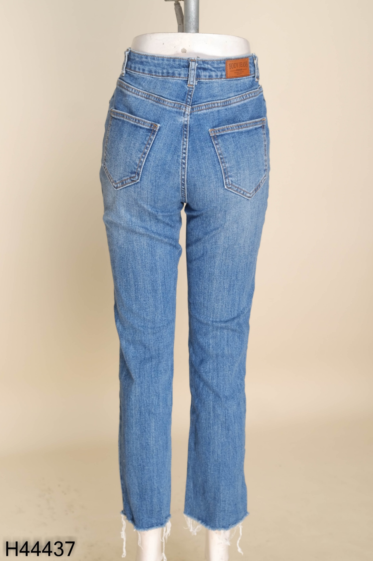 Quần jeans YODY xanh trơn