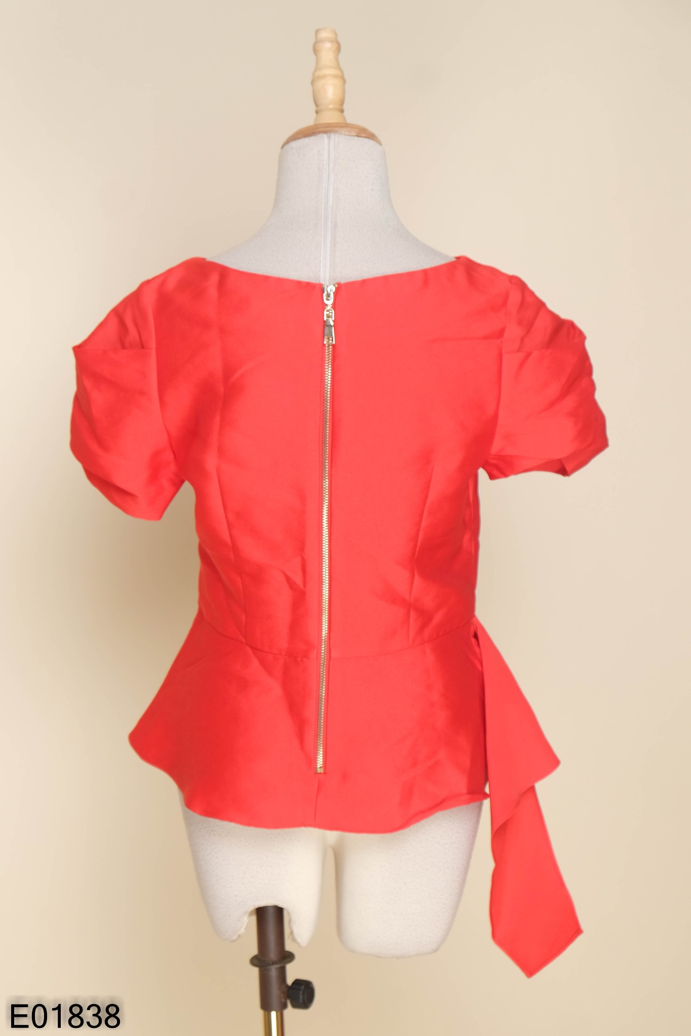 Áo đỏ peplum trơn