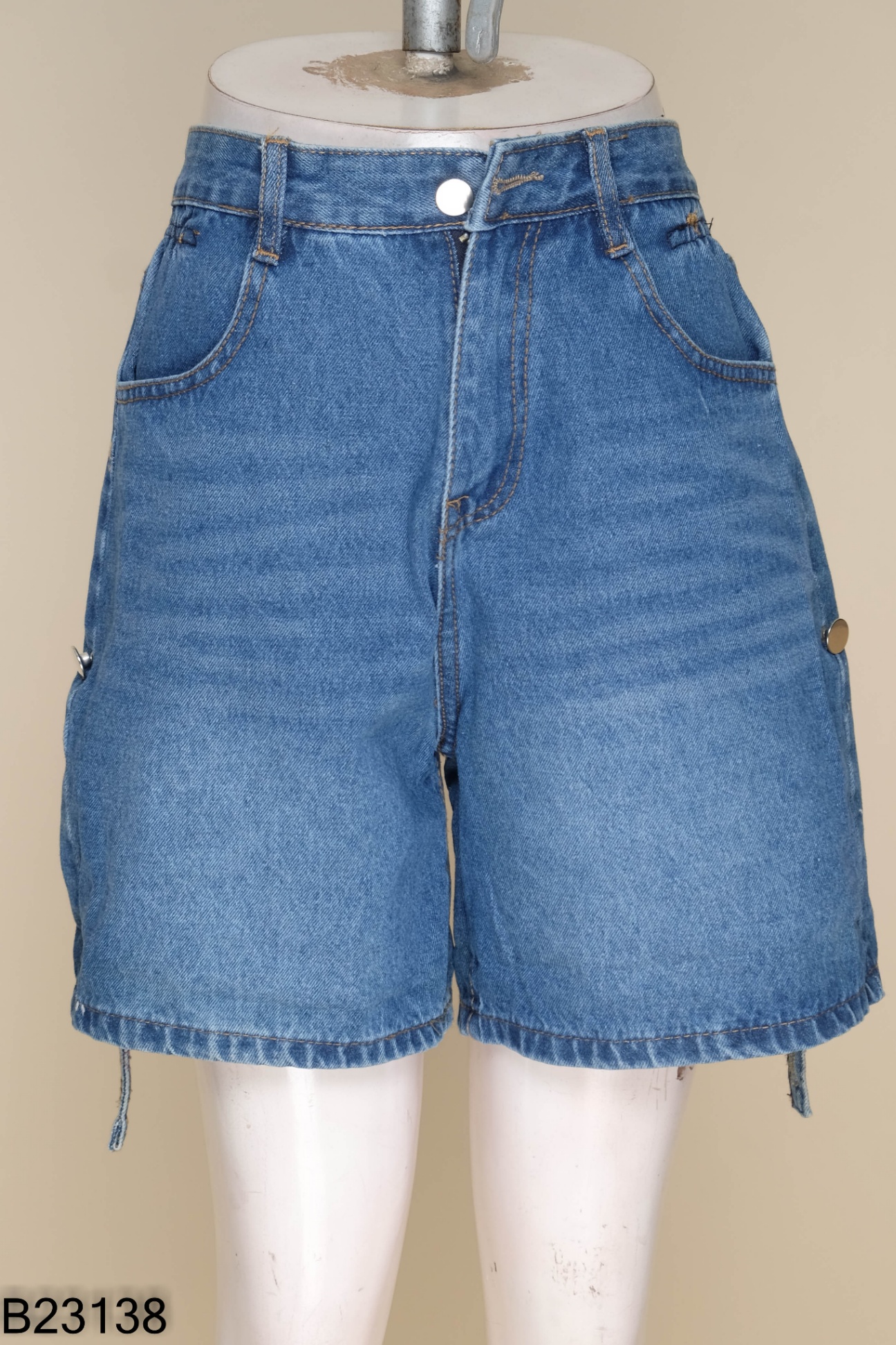 NEWTAG Quần shorts jeans xanh