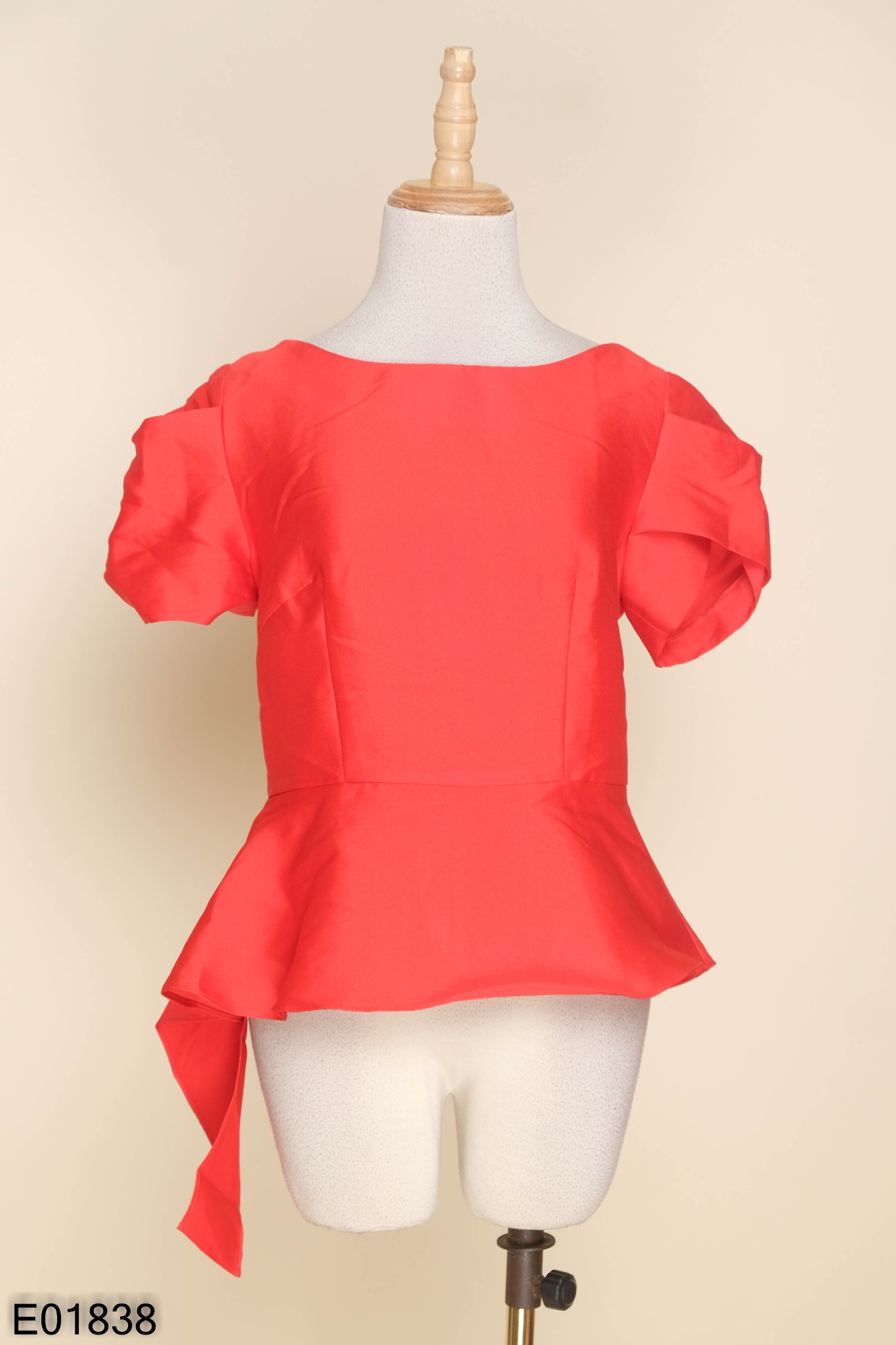 Áo đỏ peplum trơn