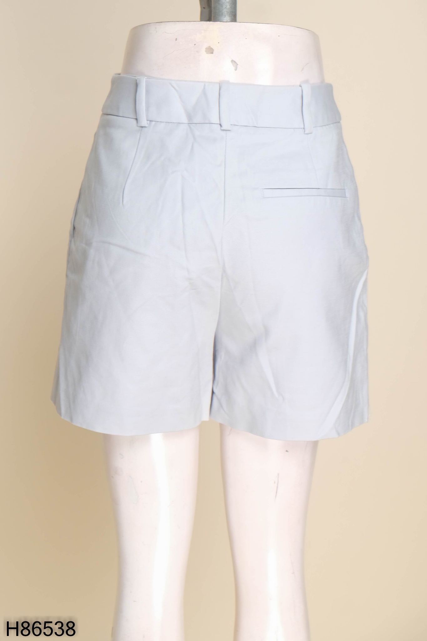 NEWTAG Quần shorts ZARA xanh