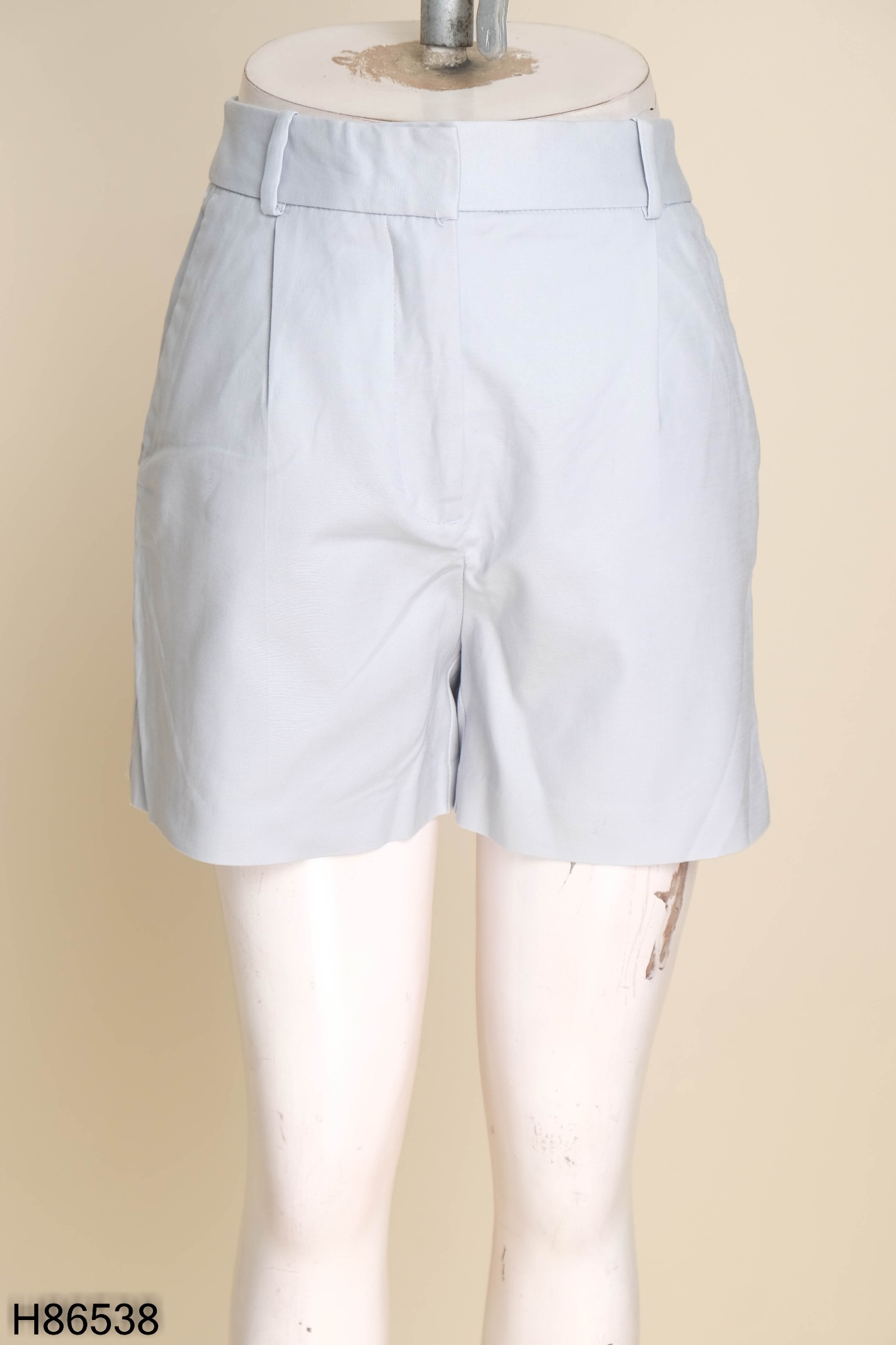 NEWTAG Quần shorts ZARA xanh