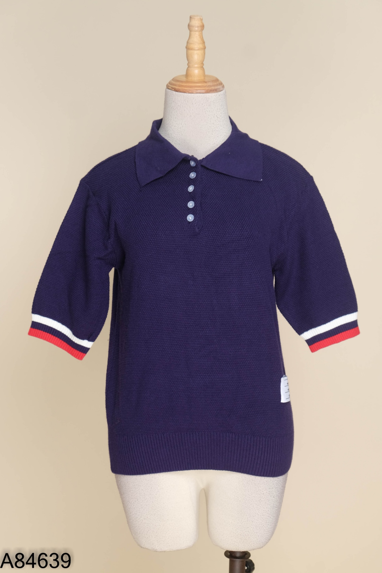 Áo len xanh than cổ polo