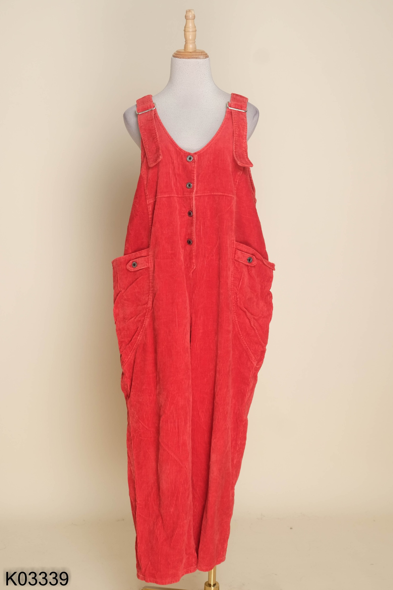 Jumpsuit sát nách nhung đỏ