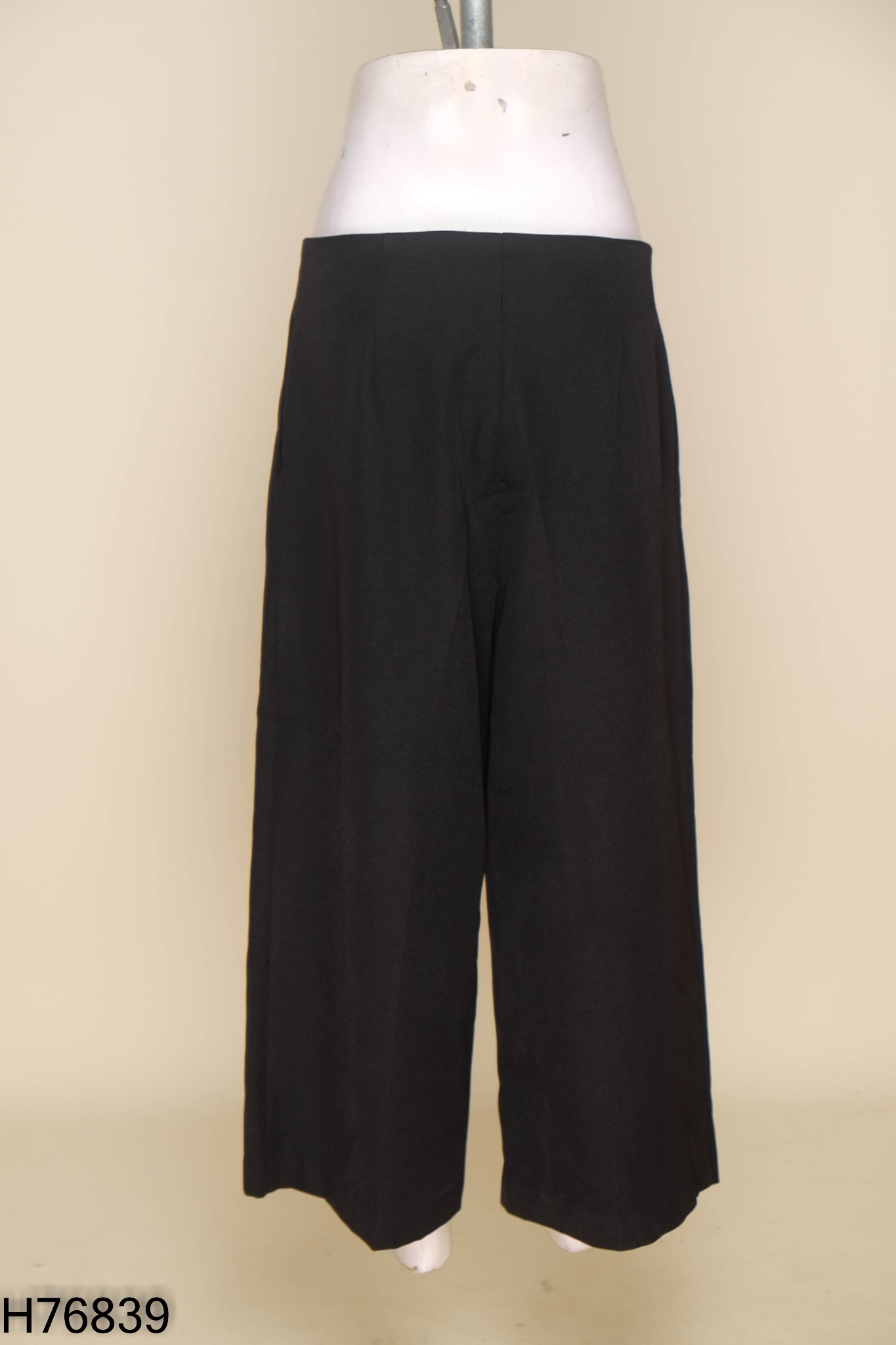 NEWTAG Quần culottes xanh than trơn