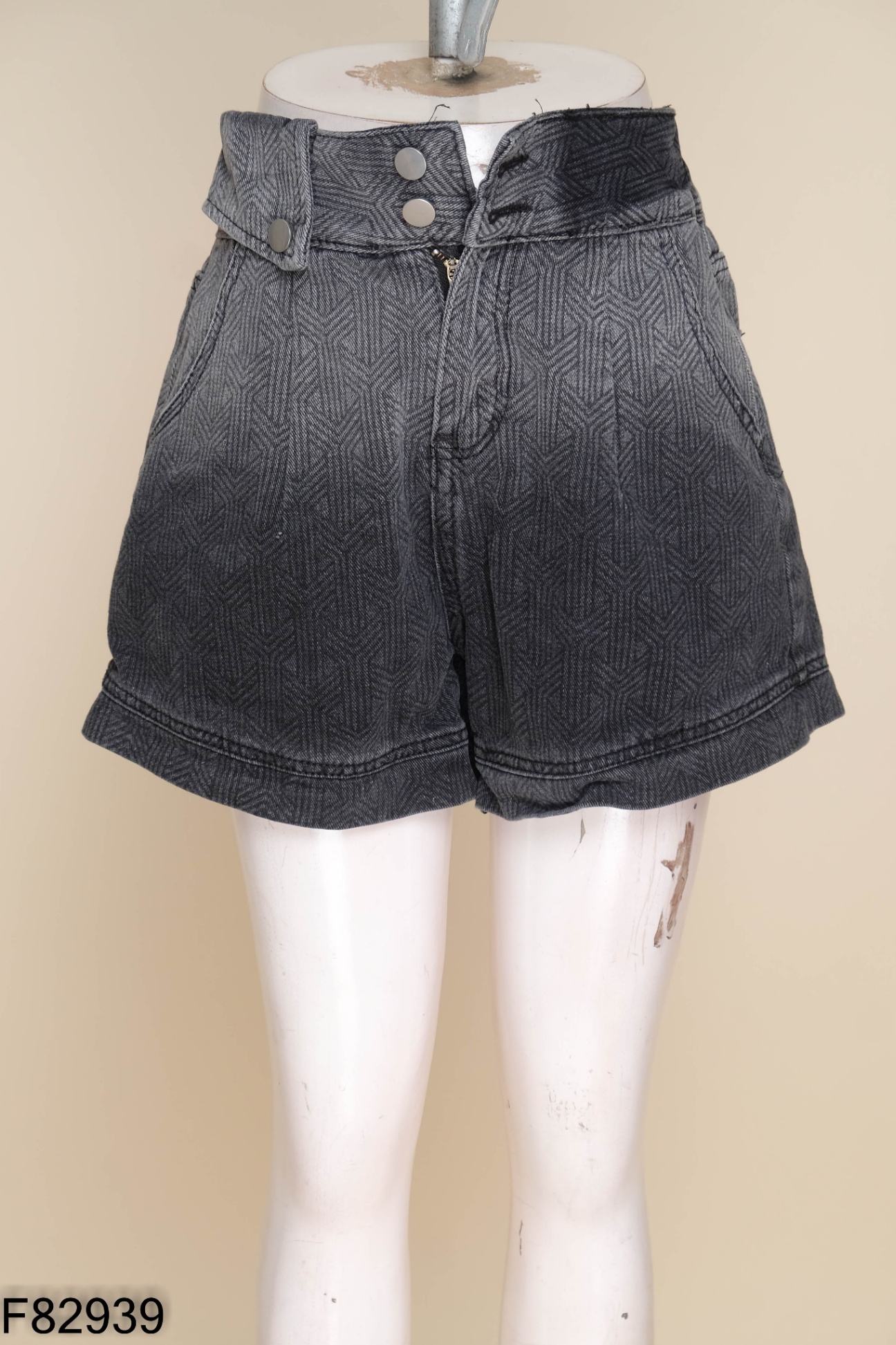 NEW Quần shorts jeans xám họa tiết