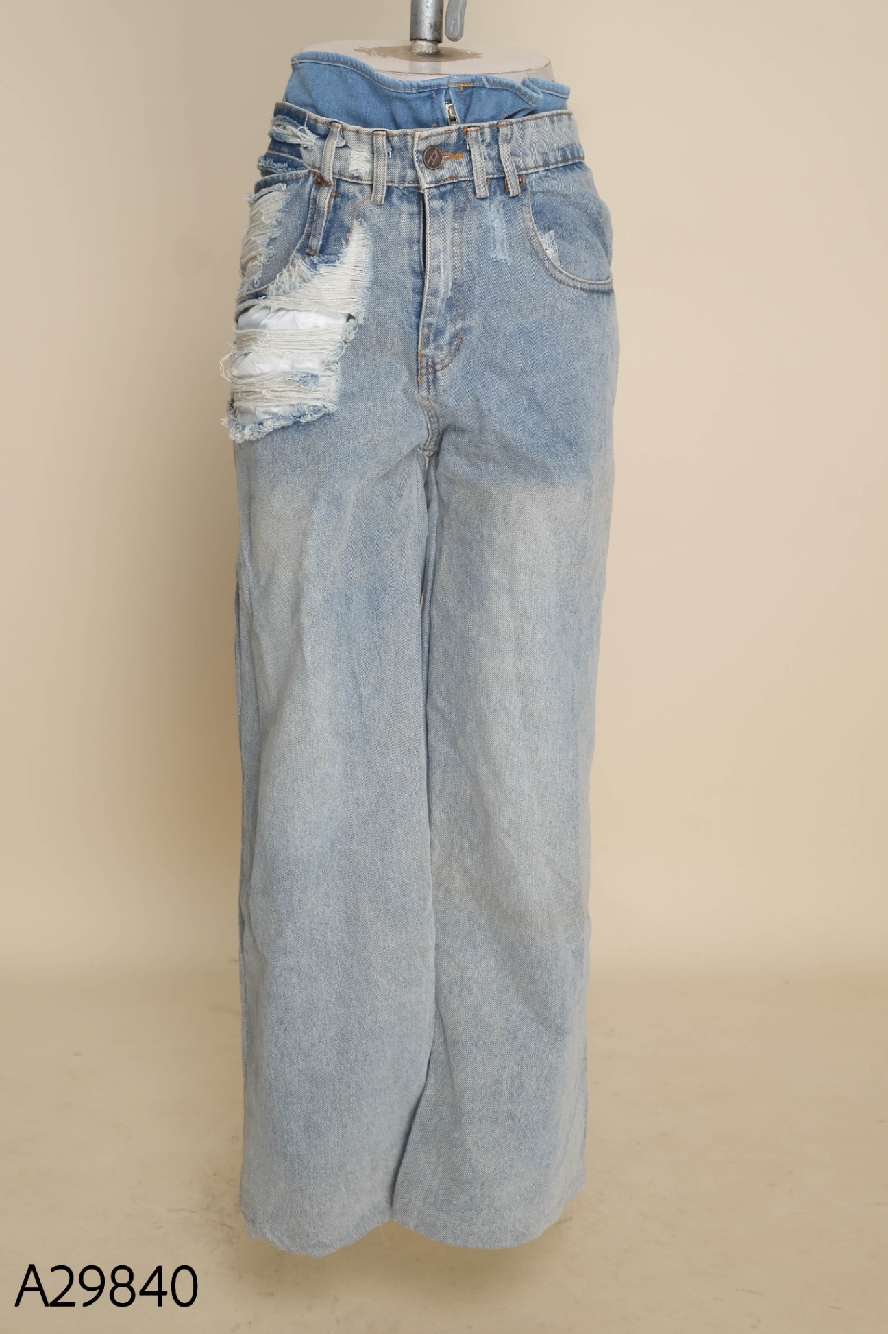 NEWTAG Quần jeans xanh rách