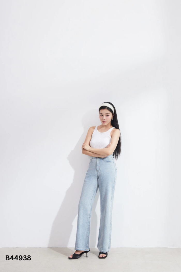 Quần AO'EM jeans xanh nhạt suông