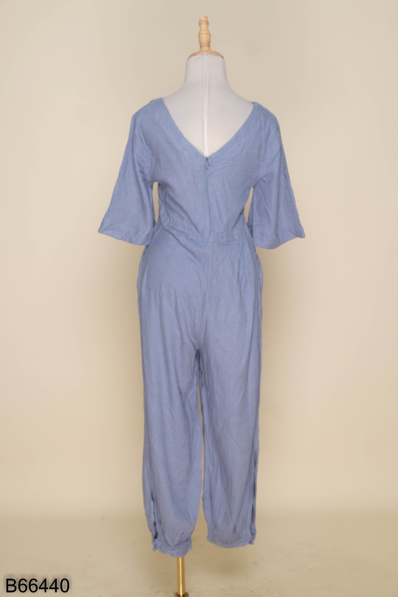 Jumpsuits xanh trơn cổ V