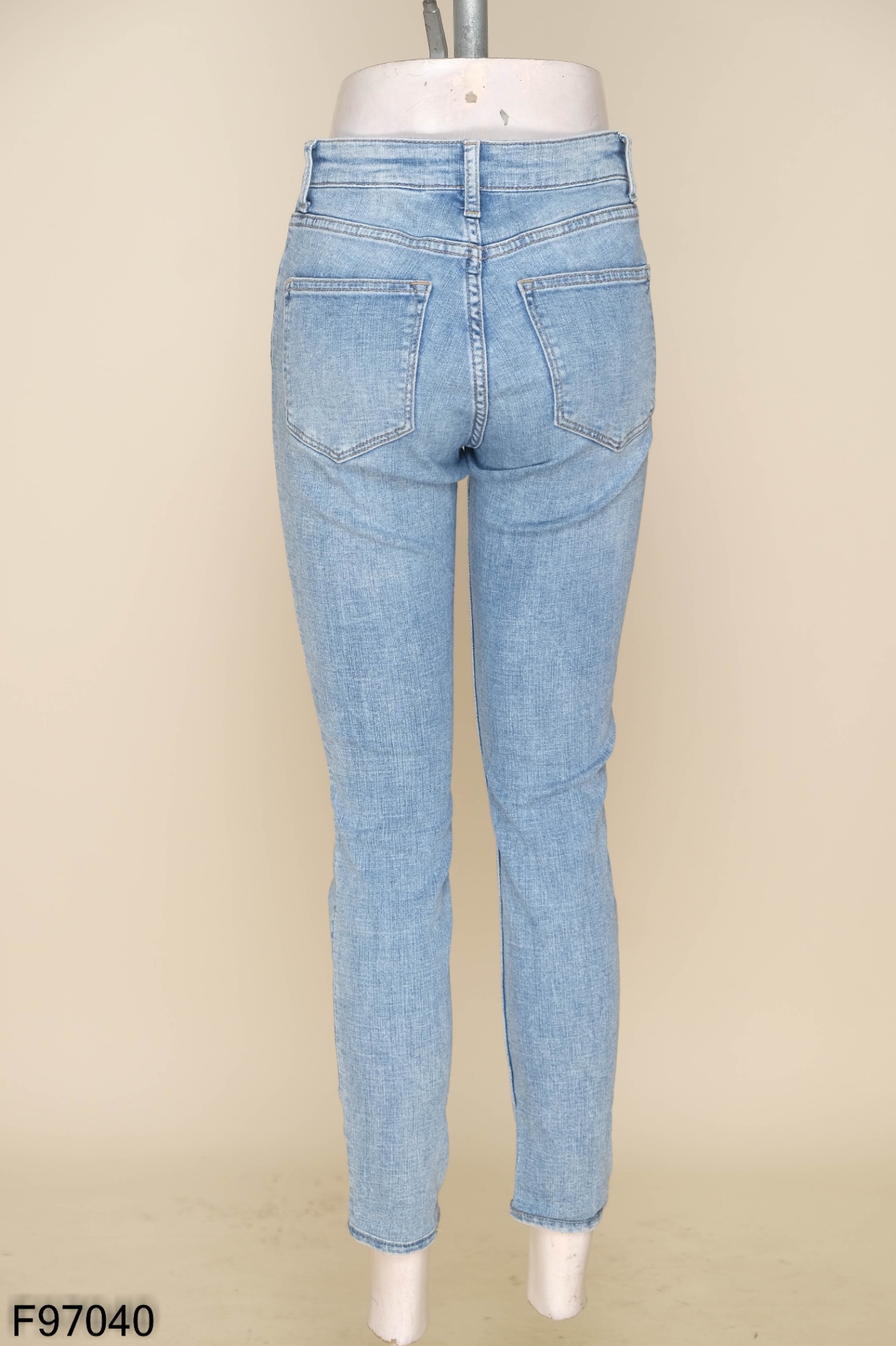 Quần jeans HM xanh