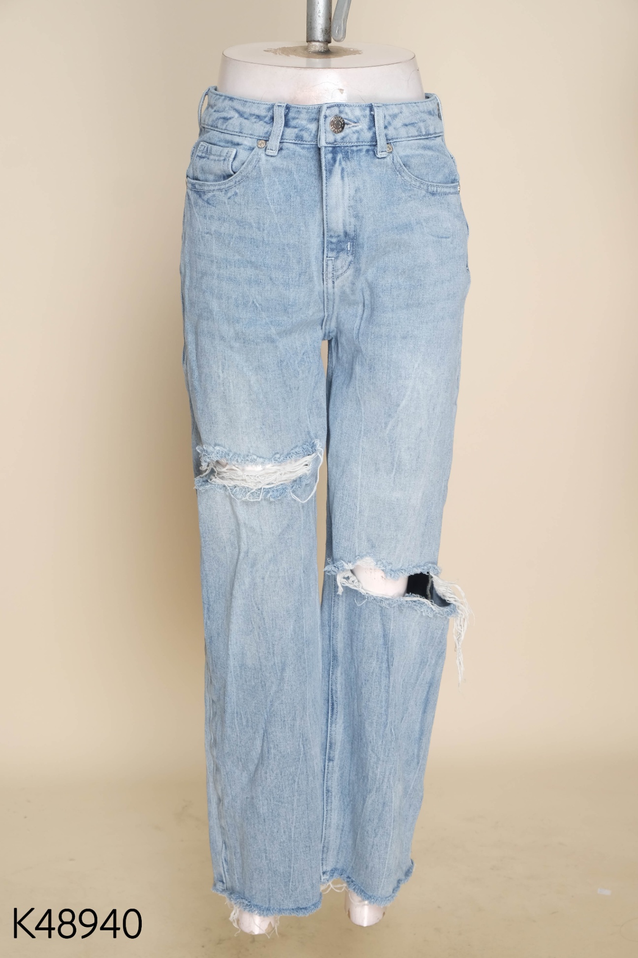 Quần jeans MASARA xanh rách