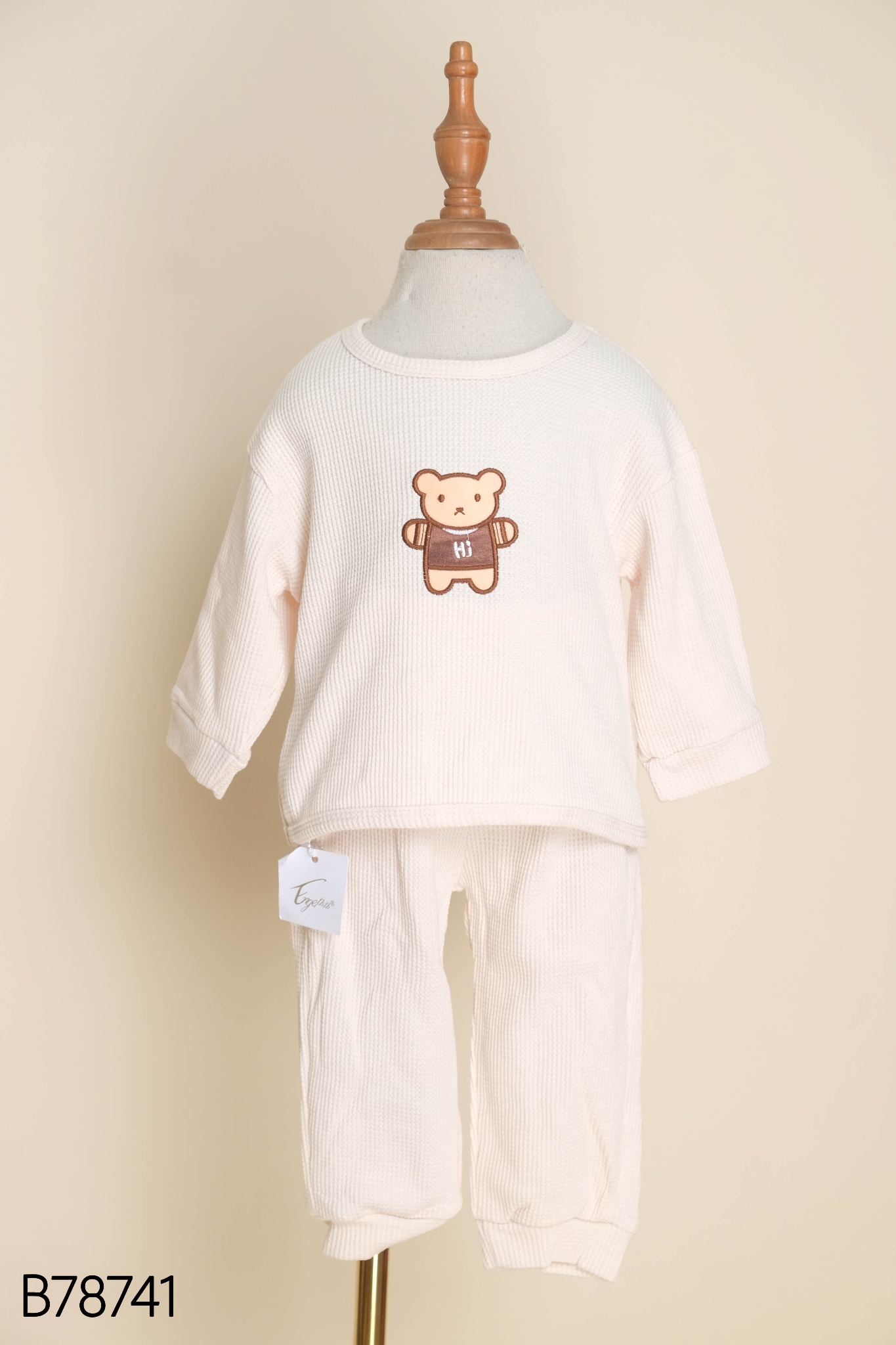 NEWTAG SET Áo be gấu + quần dài KIDS