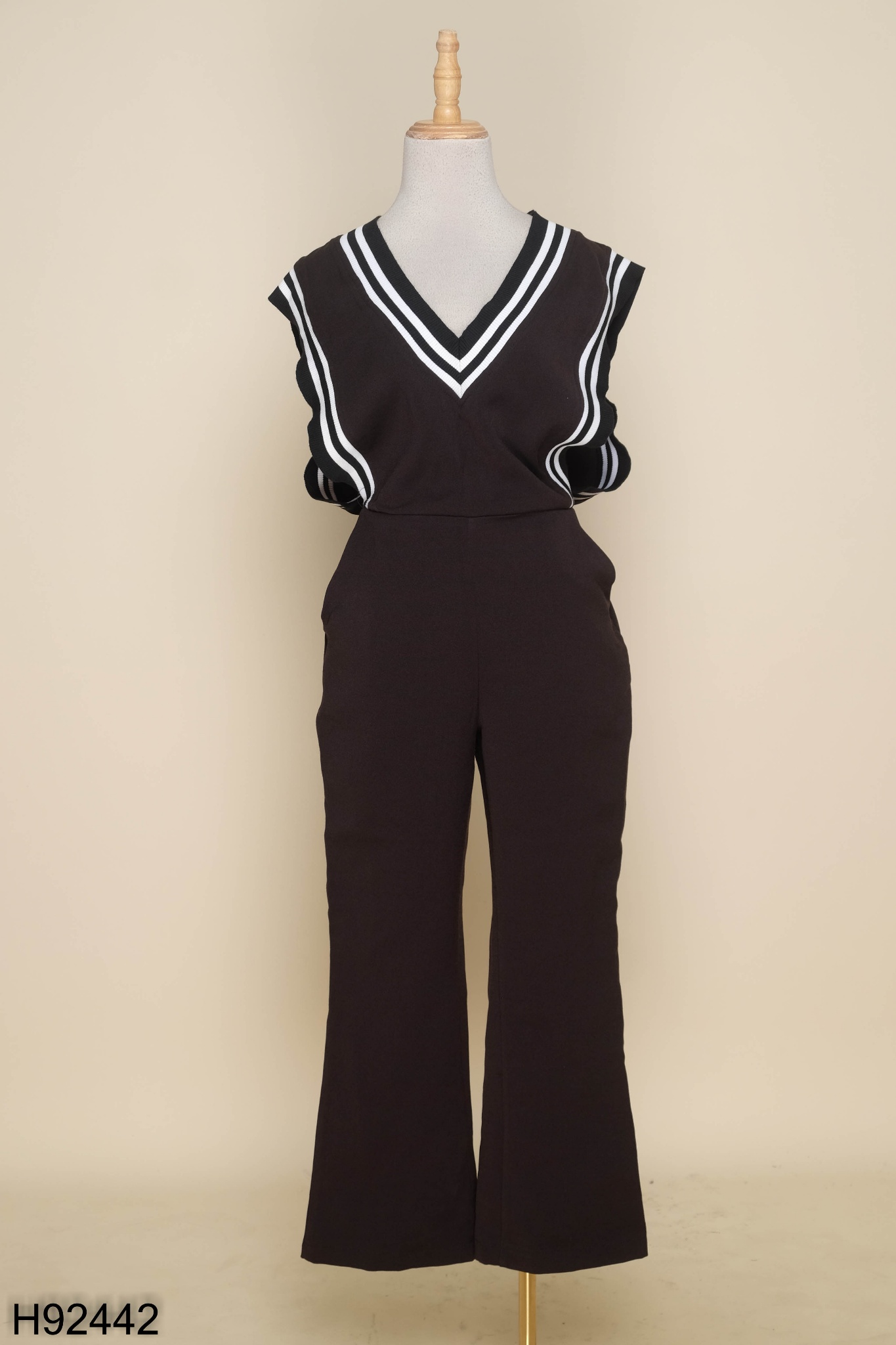 Jumpsuit AMERTIN đen viền trắng