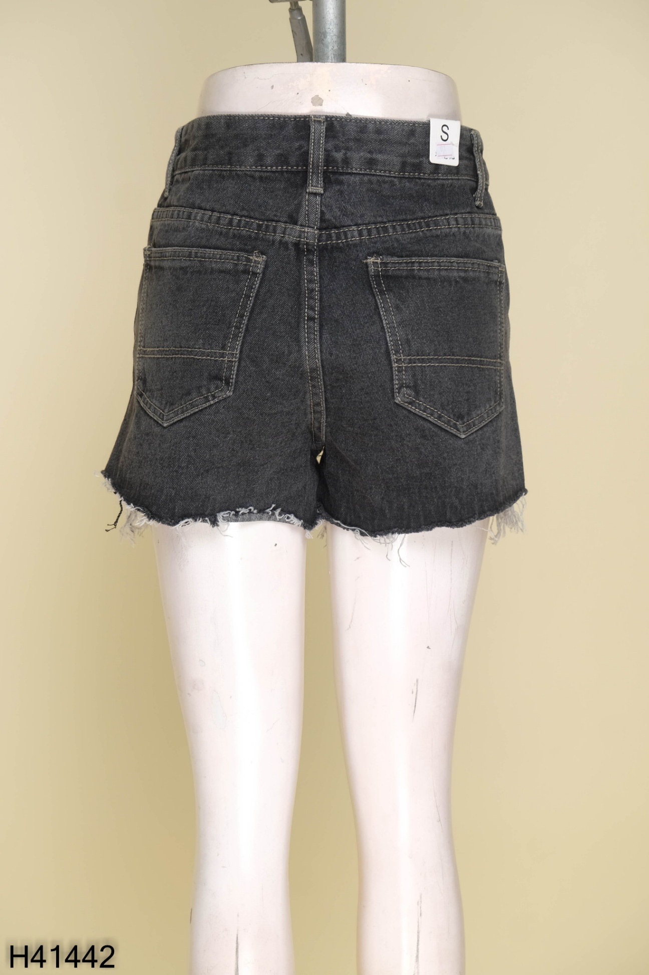 NEWTAG Quần short jean xám đen