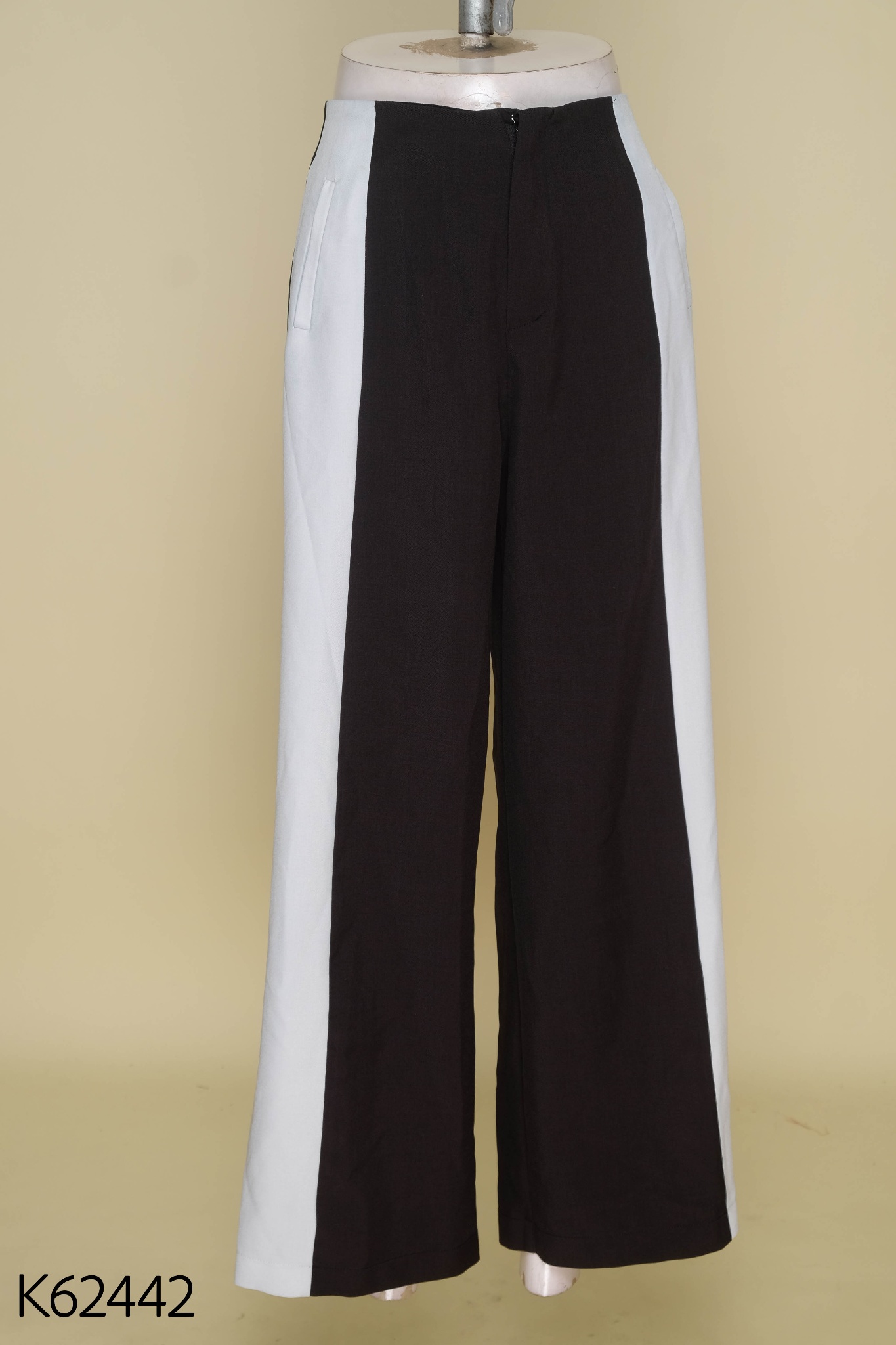 Quần culottes suông đen ghi