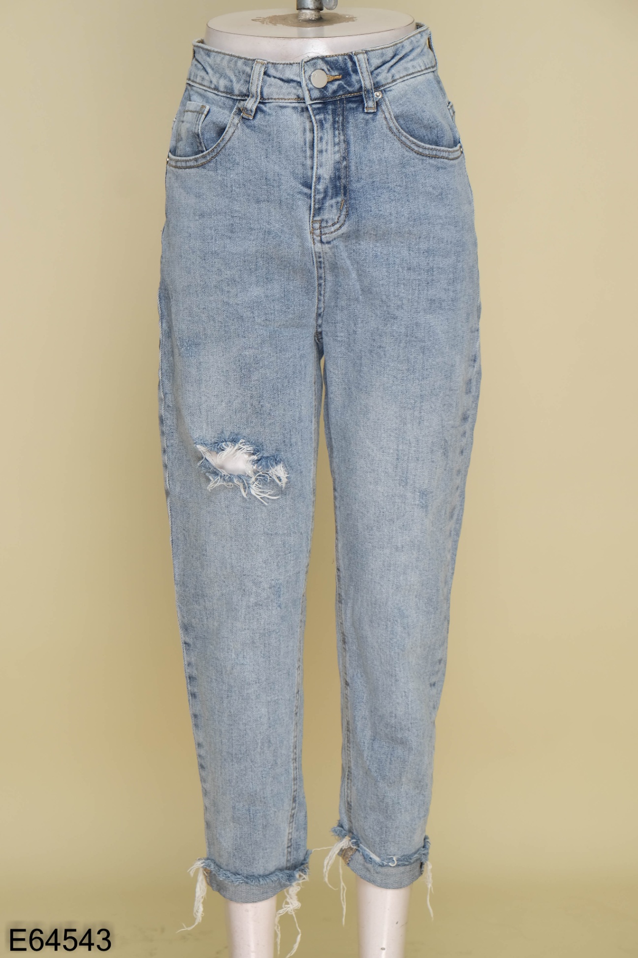 Quần jeans MÉO xanh rách