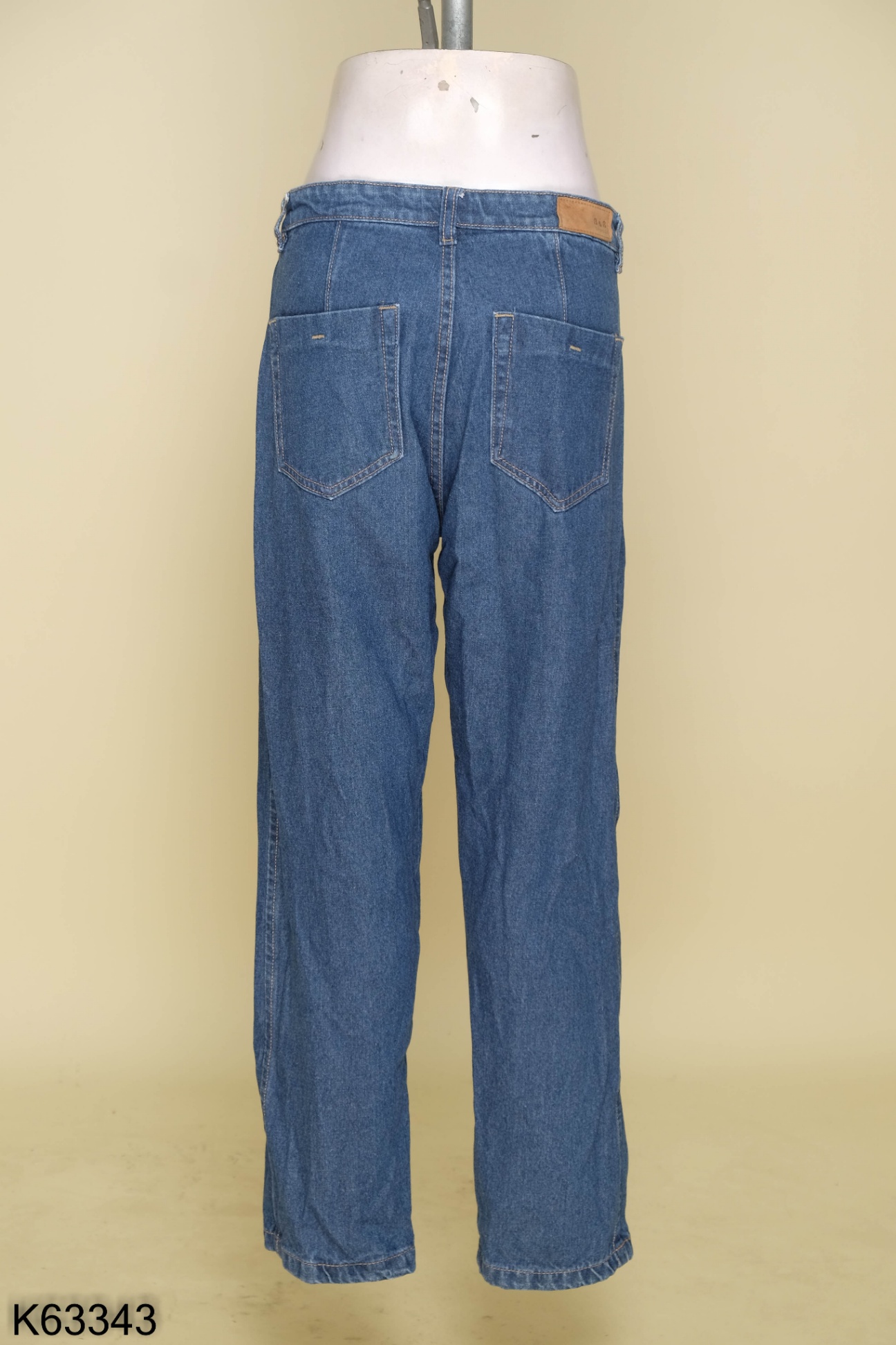 Quần jeans xanh dáng baggy