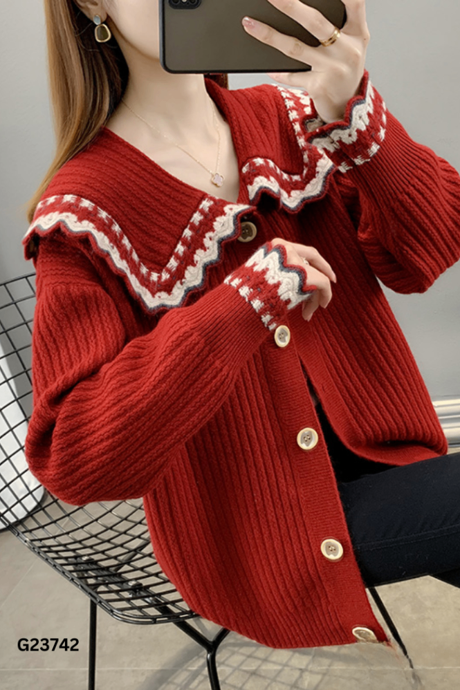 Cardigan len đỏ cổ bèo