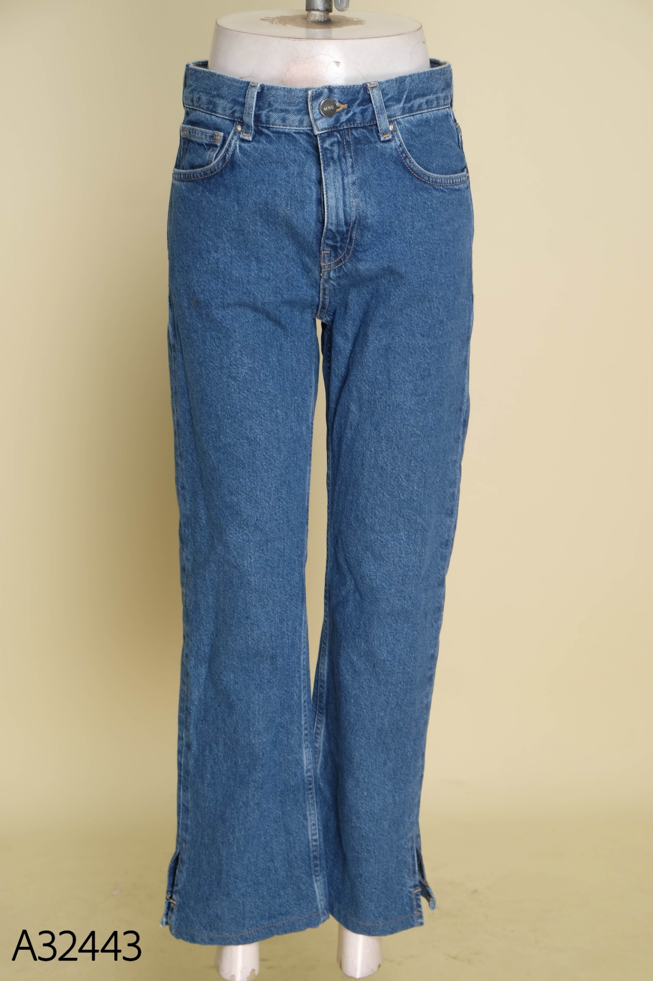 Quần jeans MANGO xanh đậm