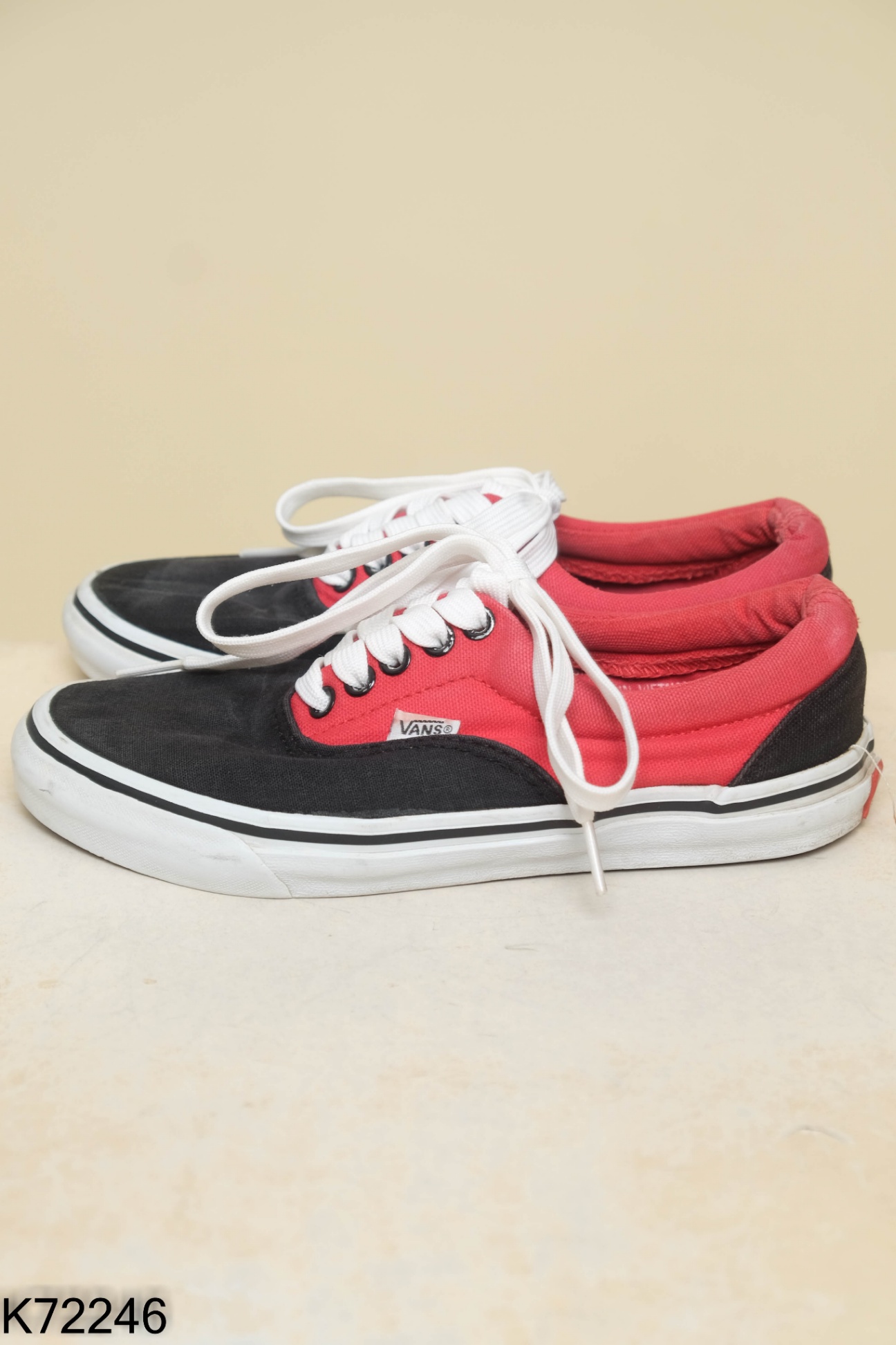 Giày bata VANS đen đỏ