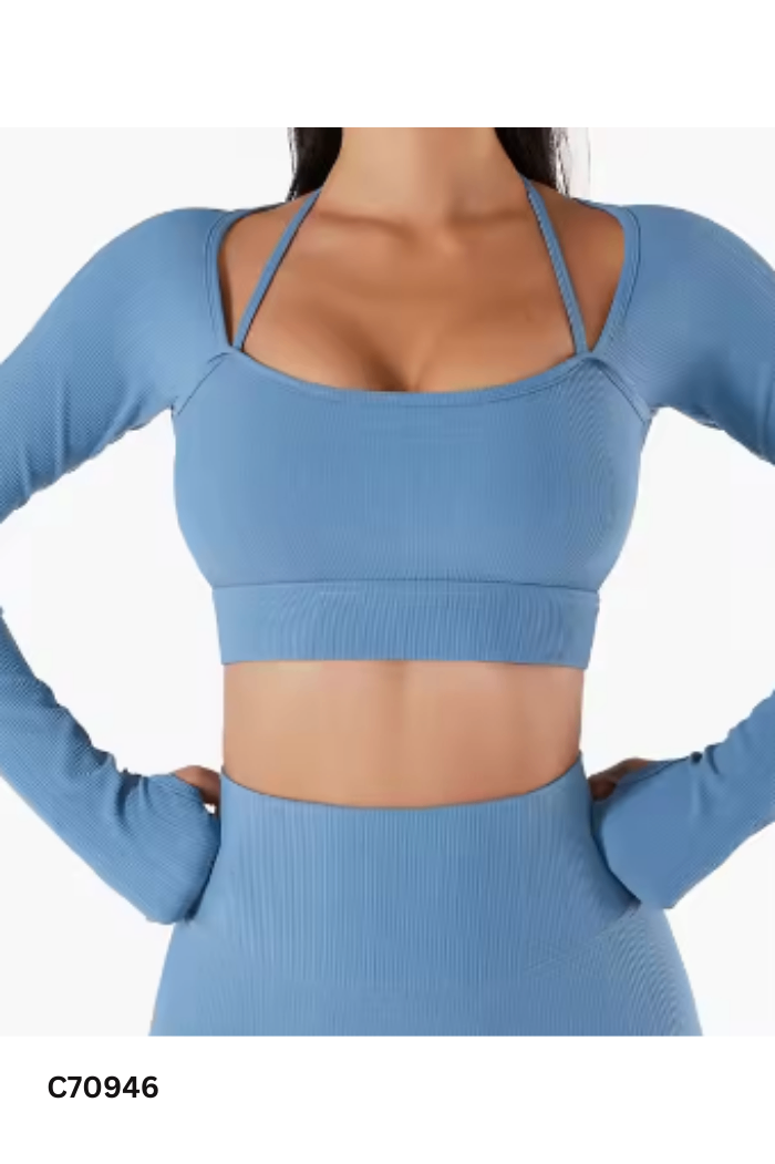 Áo tập xanh croptop