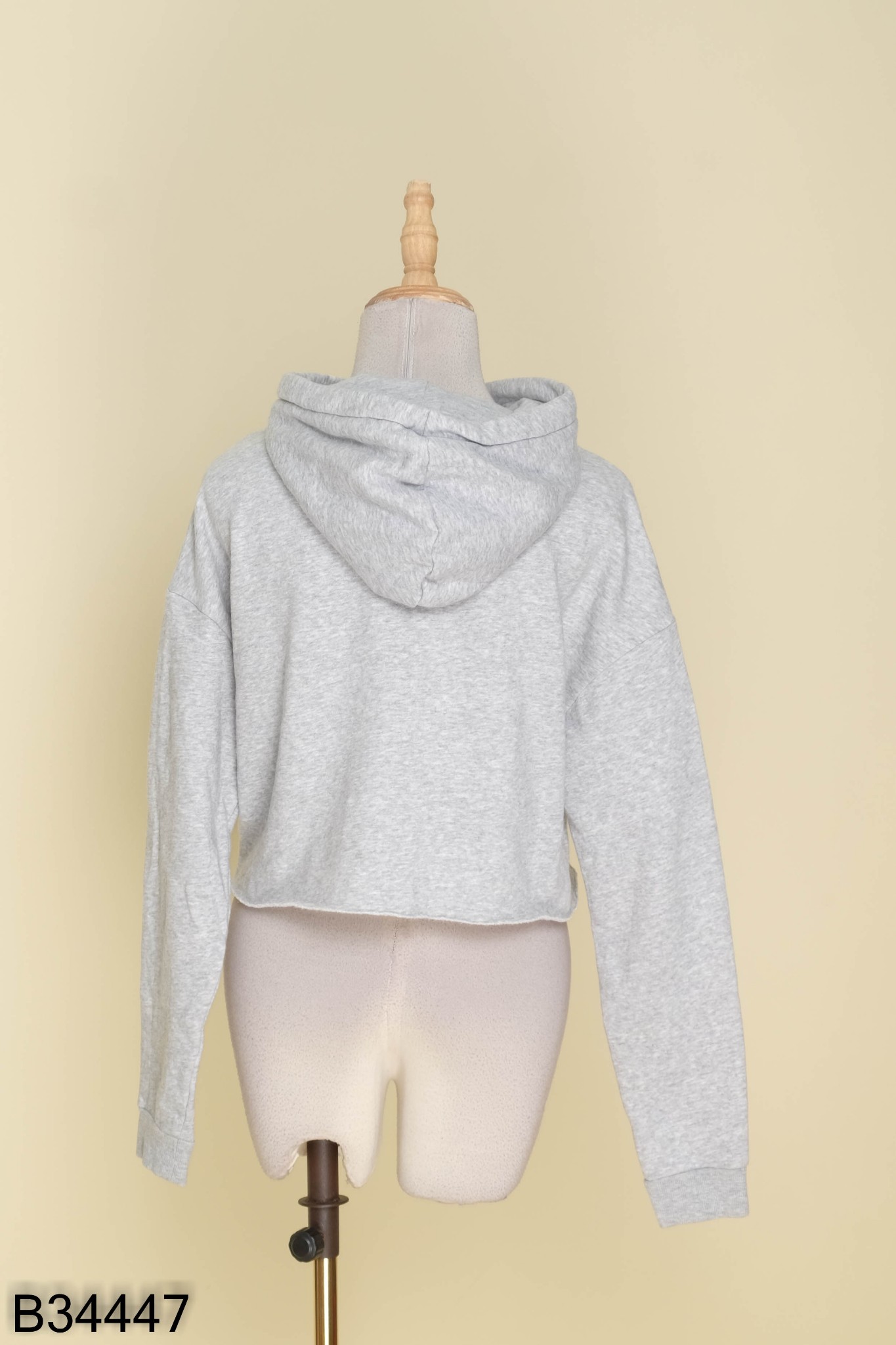 Áo hoodie xám ngắn