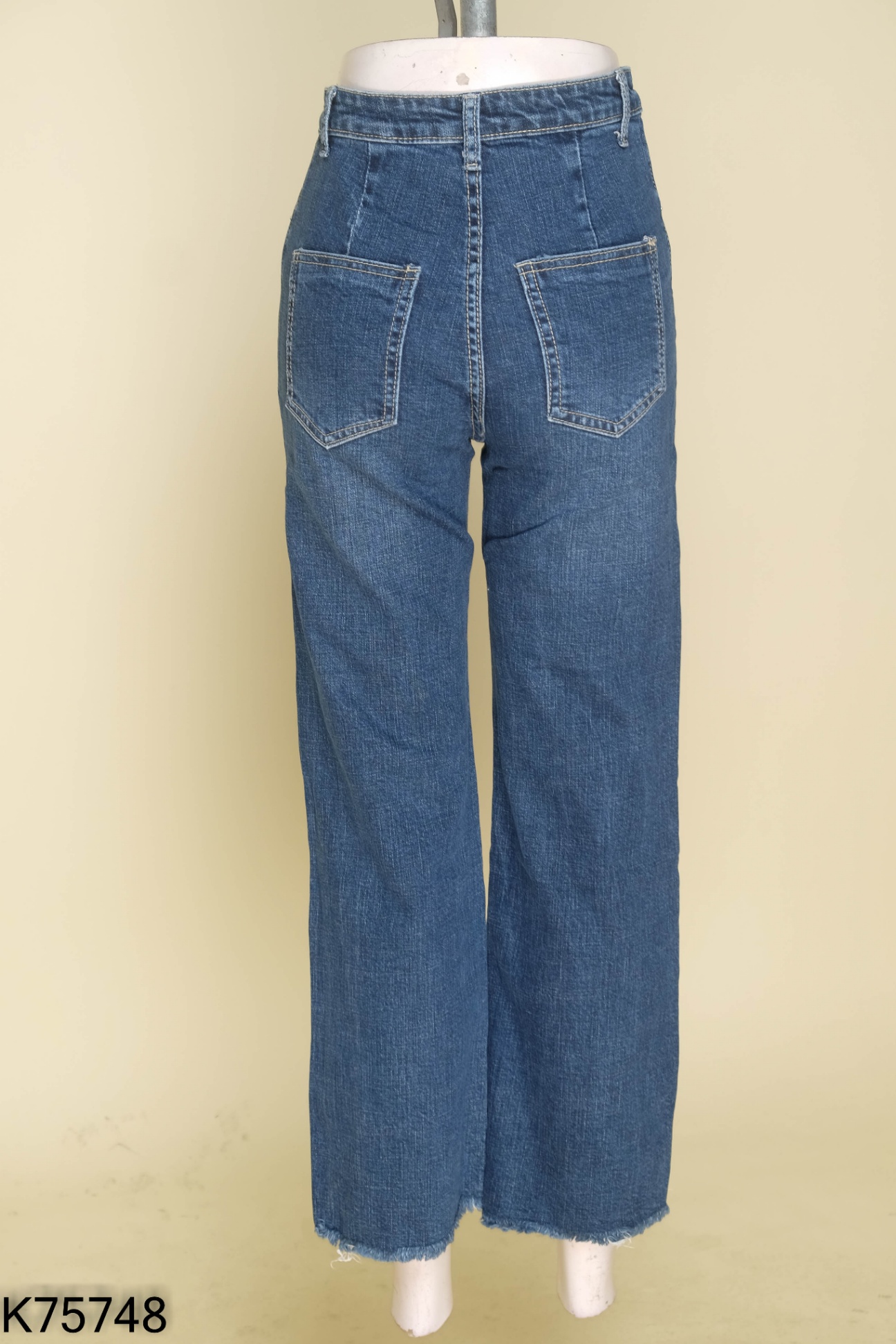 Quần jeans xanh 4 cúc