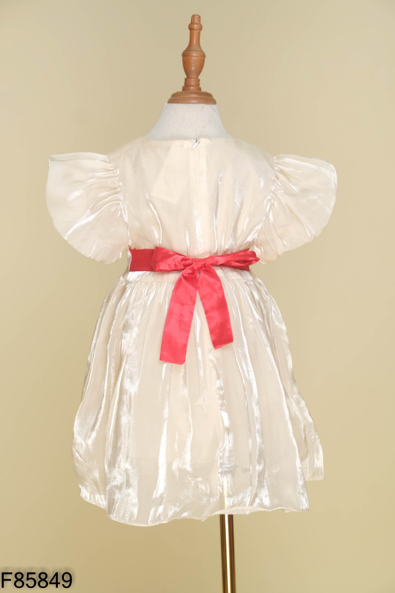 Váy organza be phối nơ đỏ KIDS